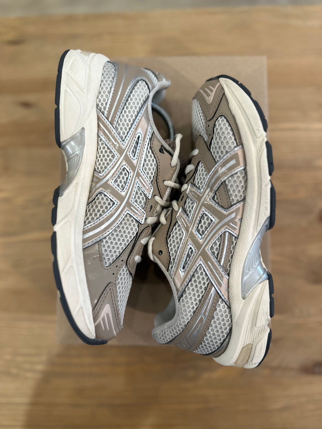 Asics gel 1130 cream ( taille 39 )