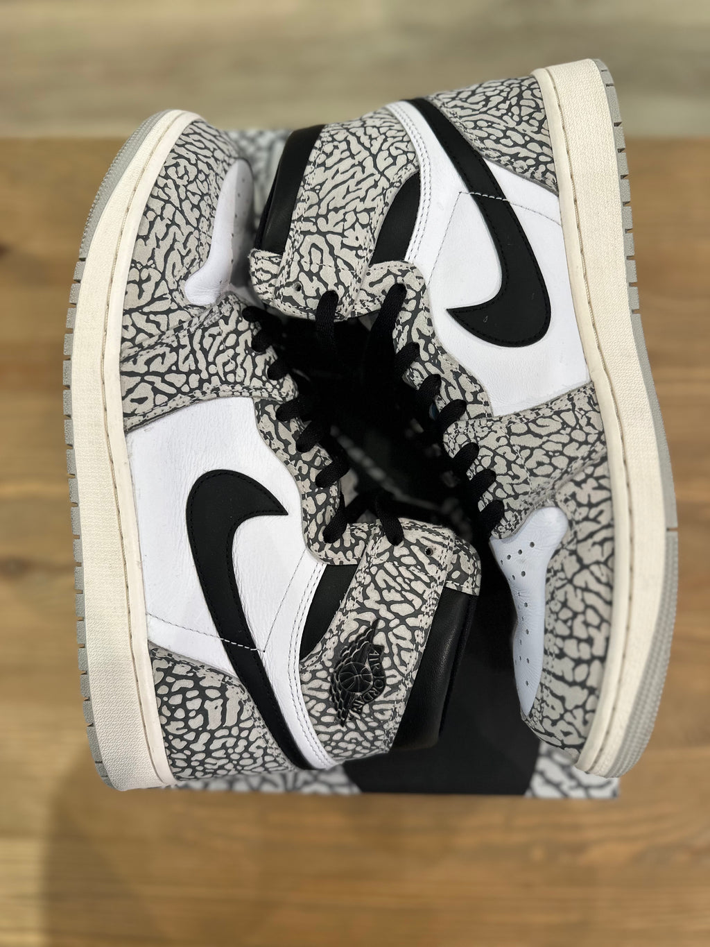 Nike Jordan 1 high White cément ( taille 47,5 )