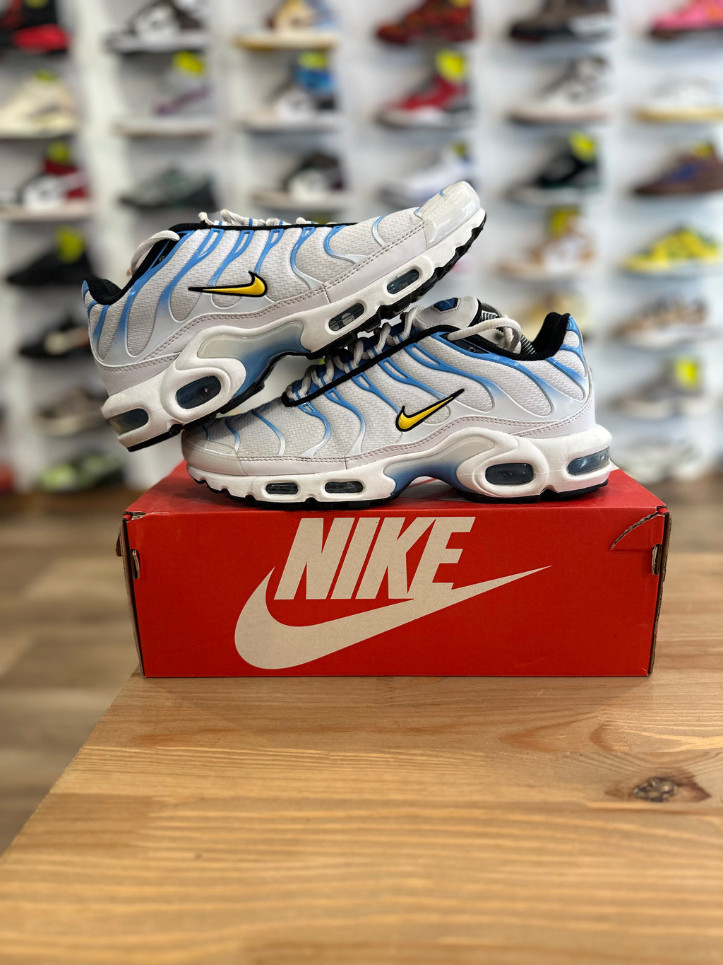 Nike air Max plus White university ( taille 41 )