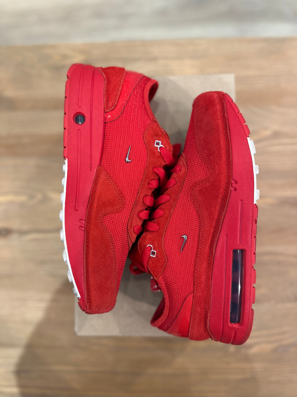 Nike air Max 1 jacquemus red ( taille 40,5 )