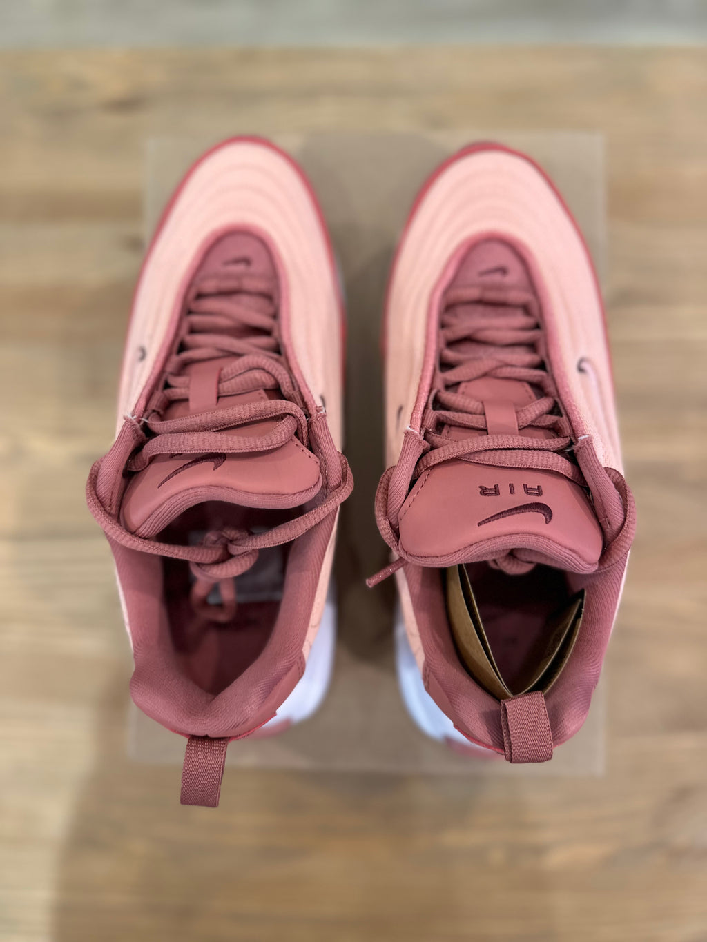 Nike air Max portal canyon pink ( taille 36,5 )