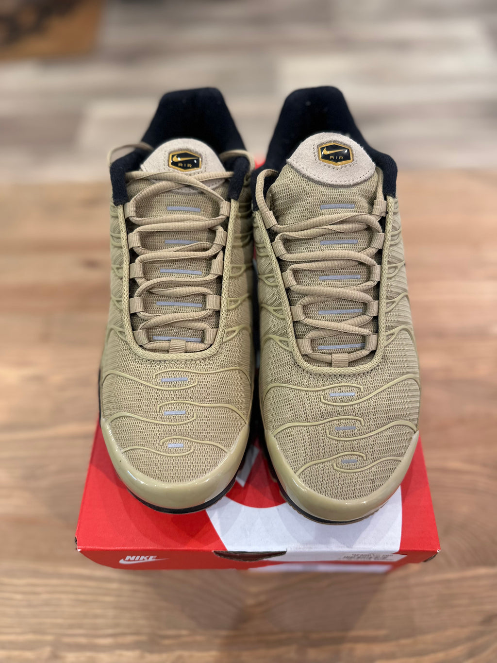 Nike air Max plus gold black gum ( taille 40,5 )