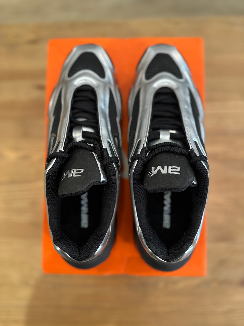 Nike air Max muse metallic Silver ( taille 39 )