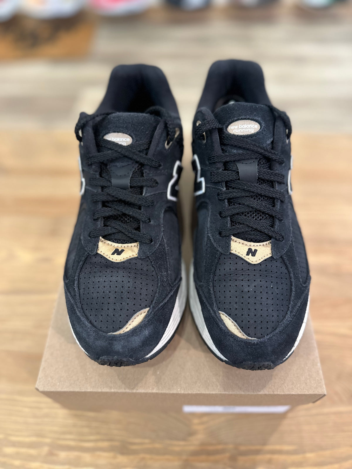 New balance 2002r foot locker 50th ( taille 41,5 )