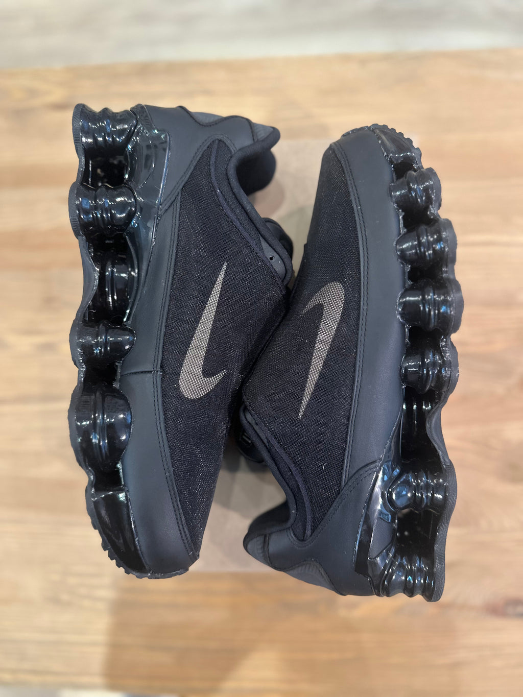Nike shox tl black cave stone ( taille 42,5 )