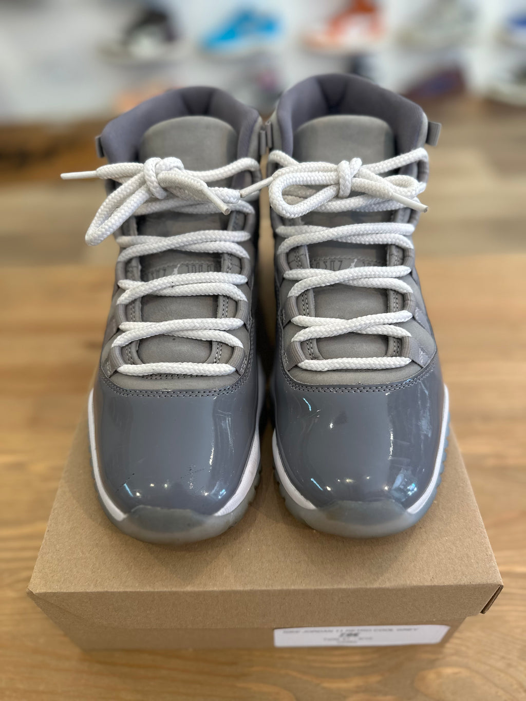 Nike Jordan 11 rétro cool grey ( taille 41 )