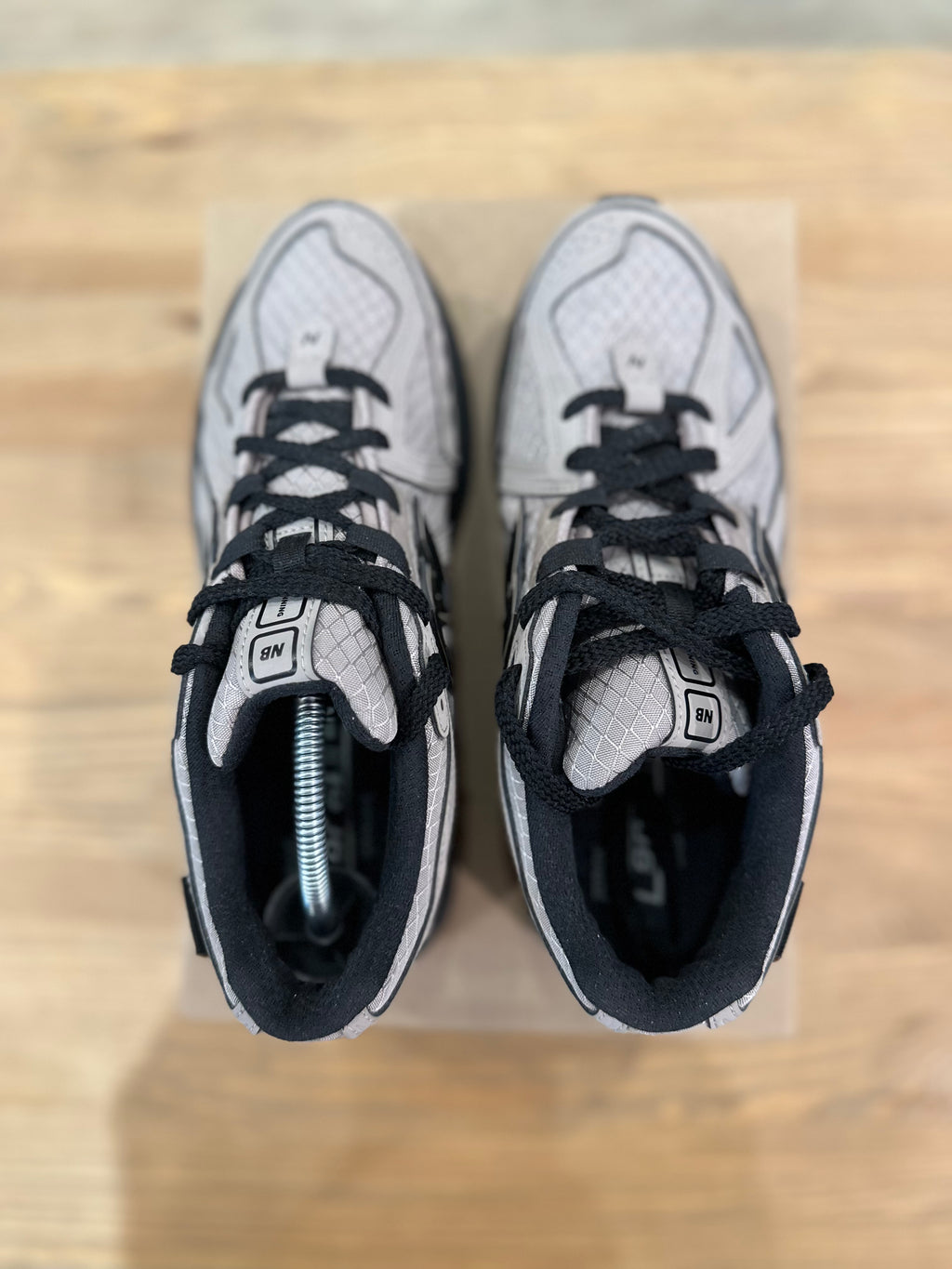 New balance 1906r light mushroom dark ( taille 39,5 )