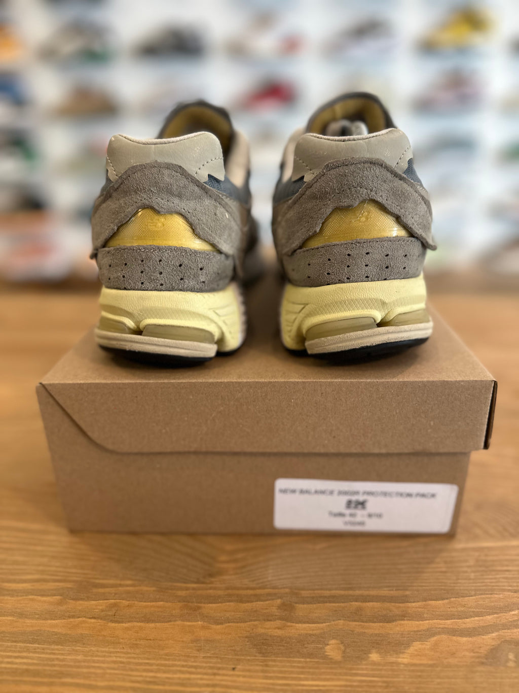 New balance 2002r protection pack mirage grey ( taille 42 )