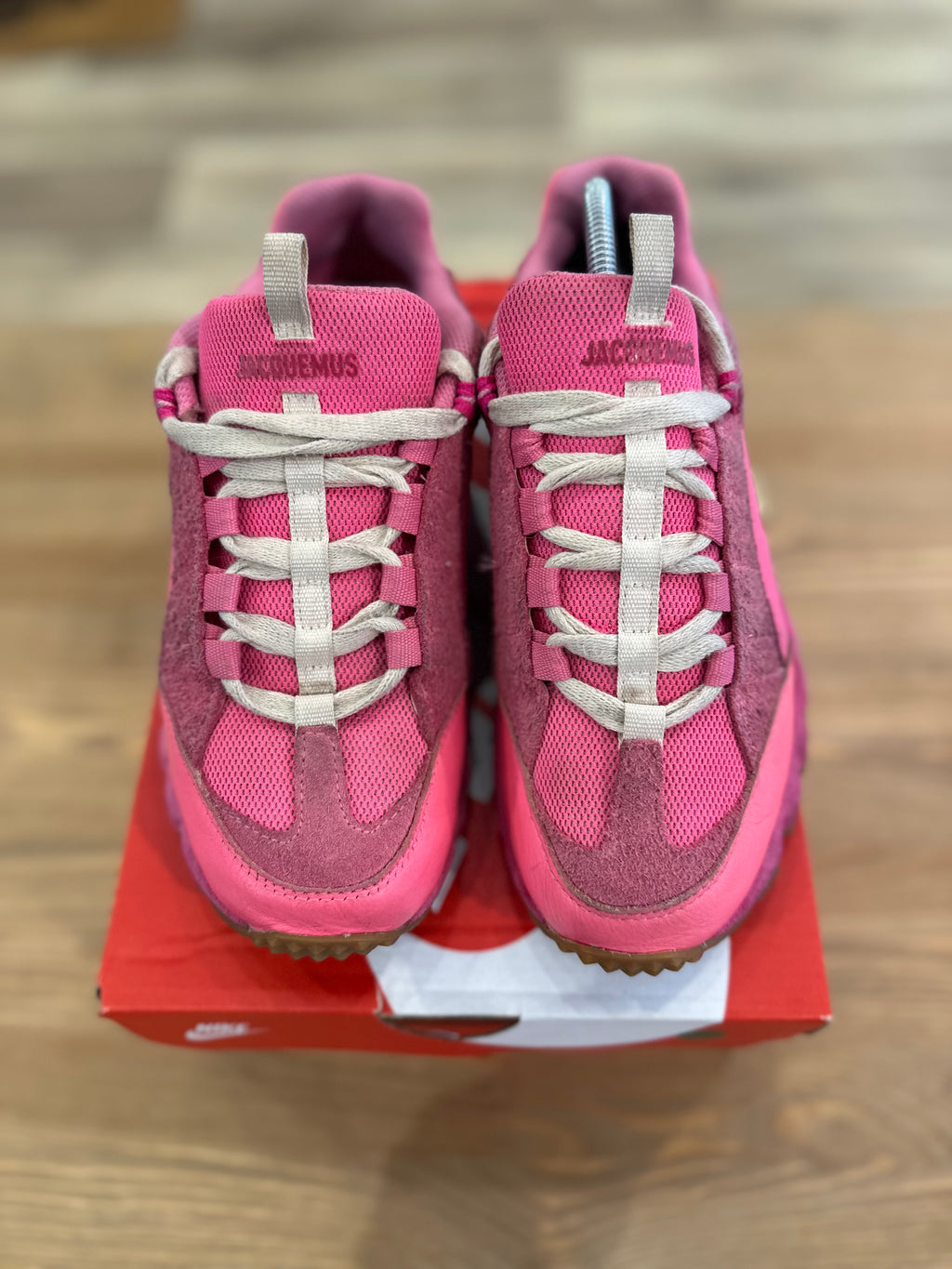 Nike air humara jacquemus pink ( taille 36,5 )