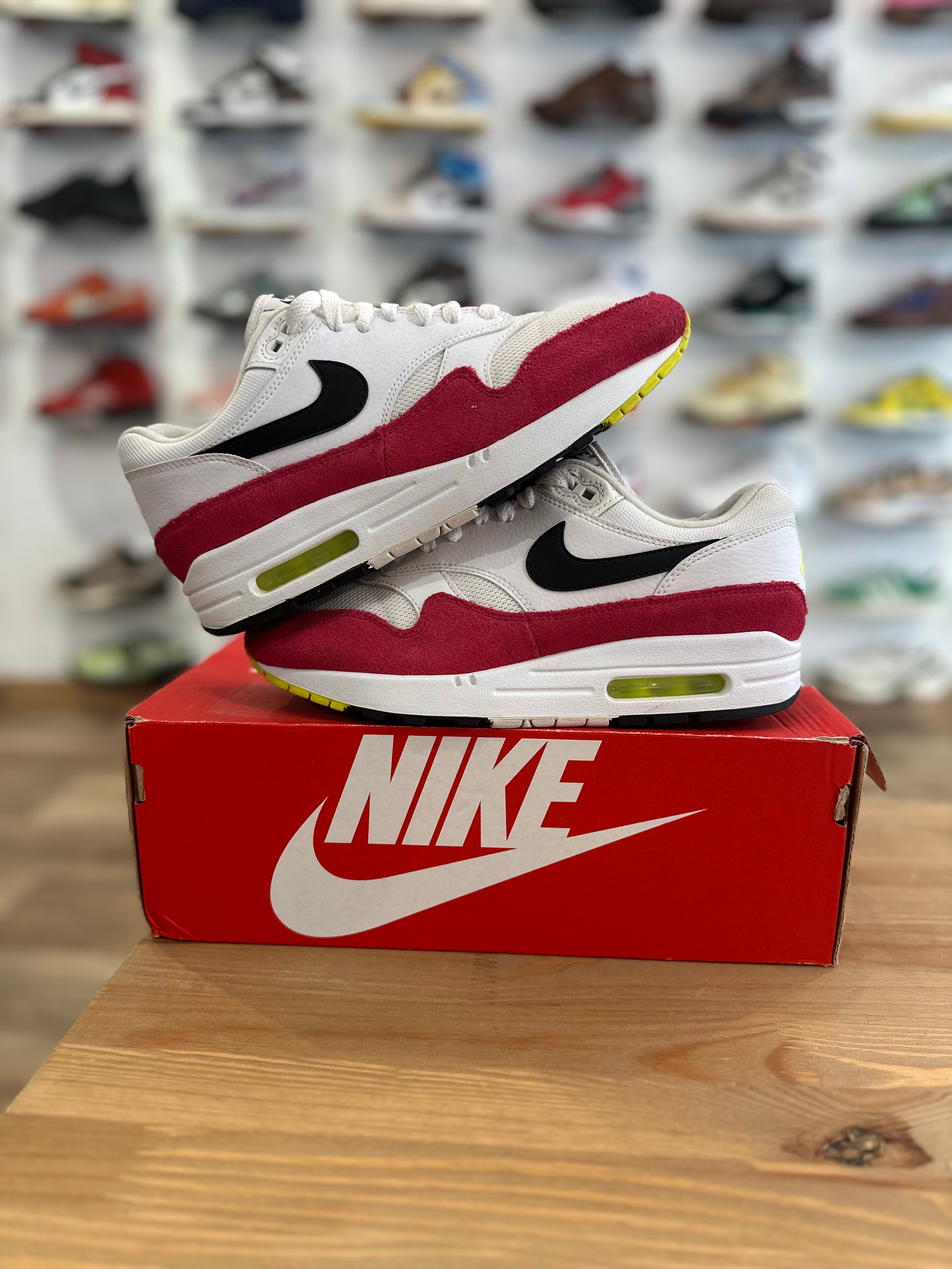 Nike air Max 1 rush pink ( taille 40,5 )