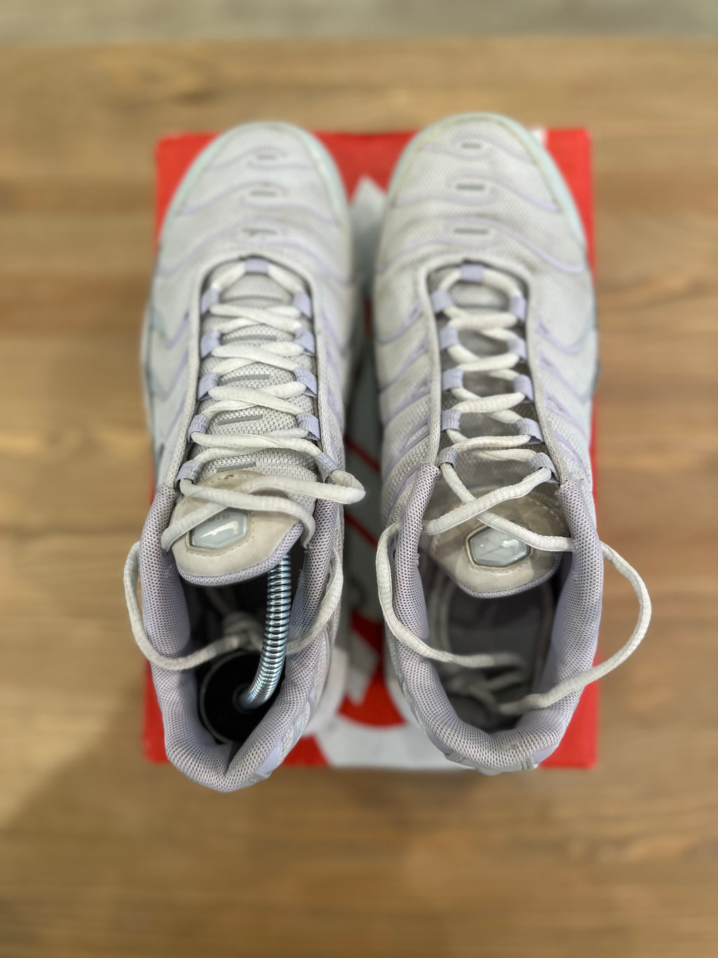 Nike air Max plus platinium violet ( taille 38,5 )