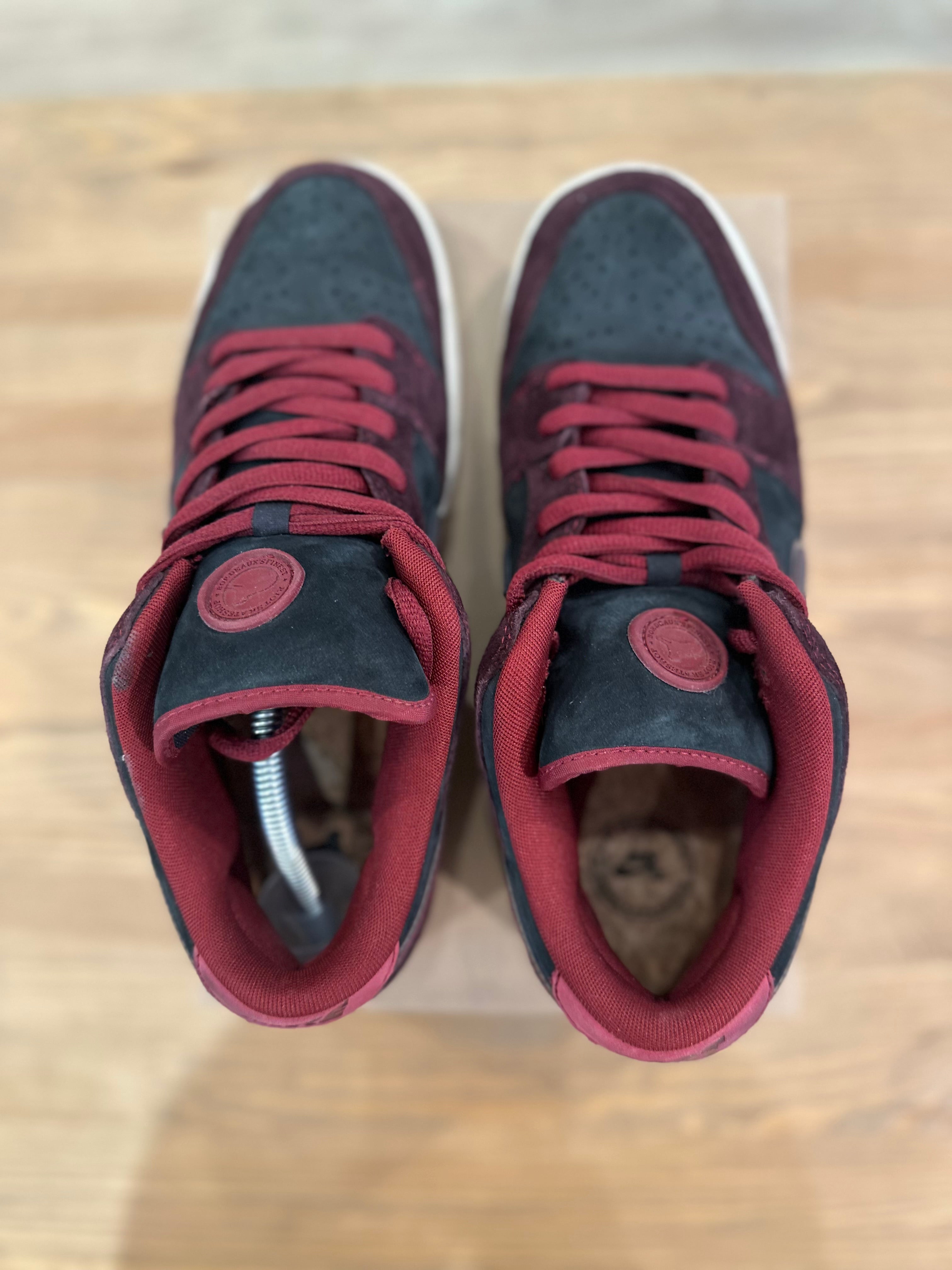 Nike sb dunk low riot skateshop ( taille 44,5 )