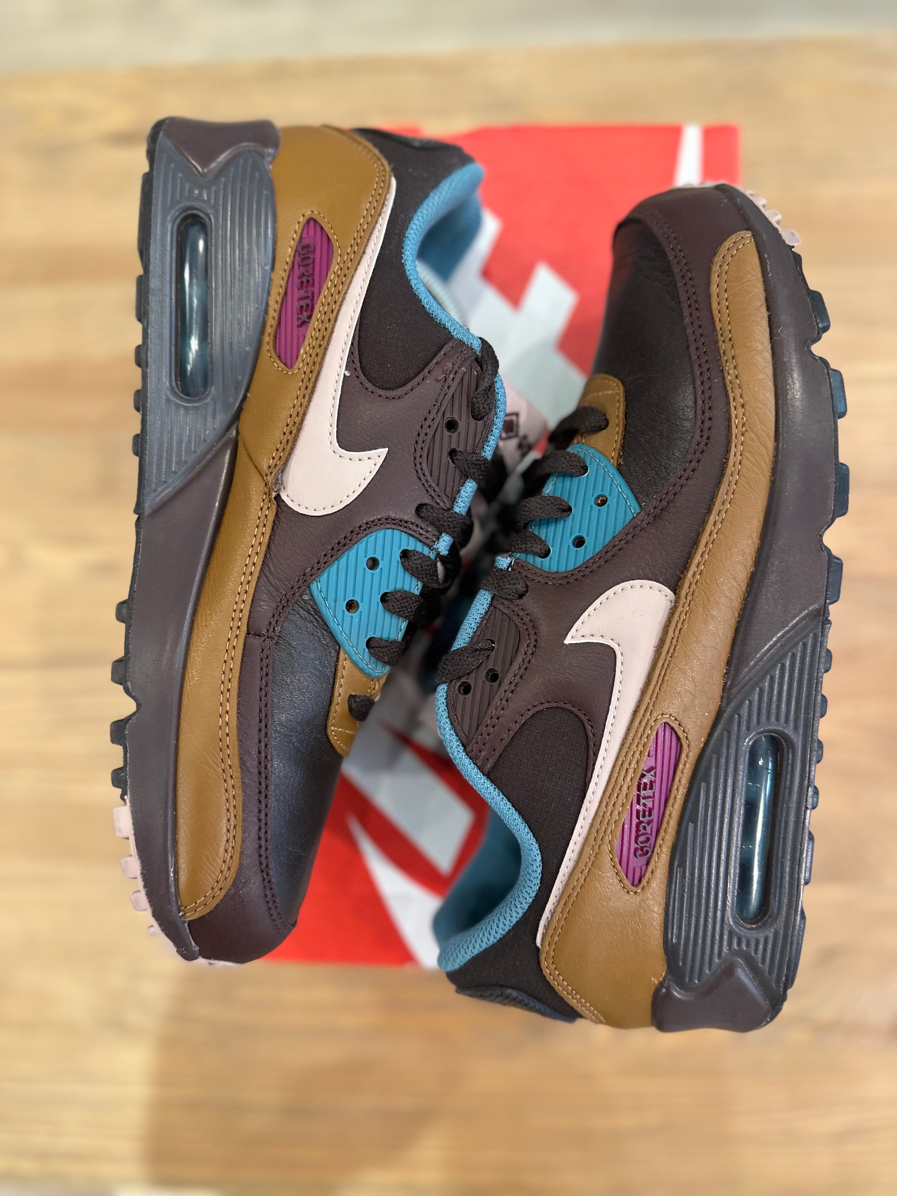 Nike air Max 90 goretex velvet Brown ( taille 41 )