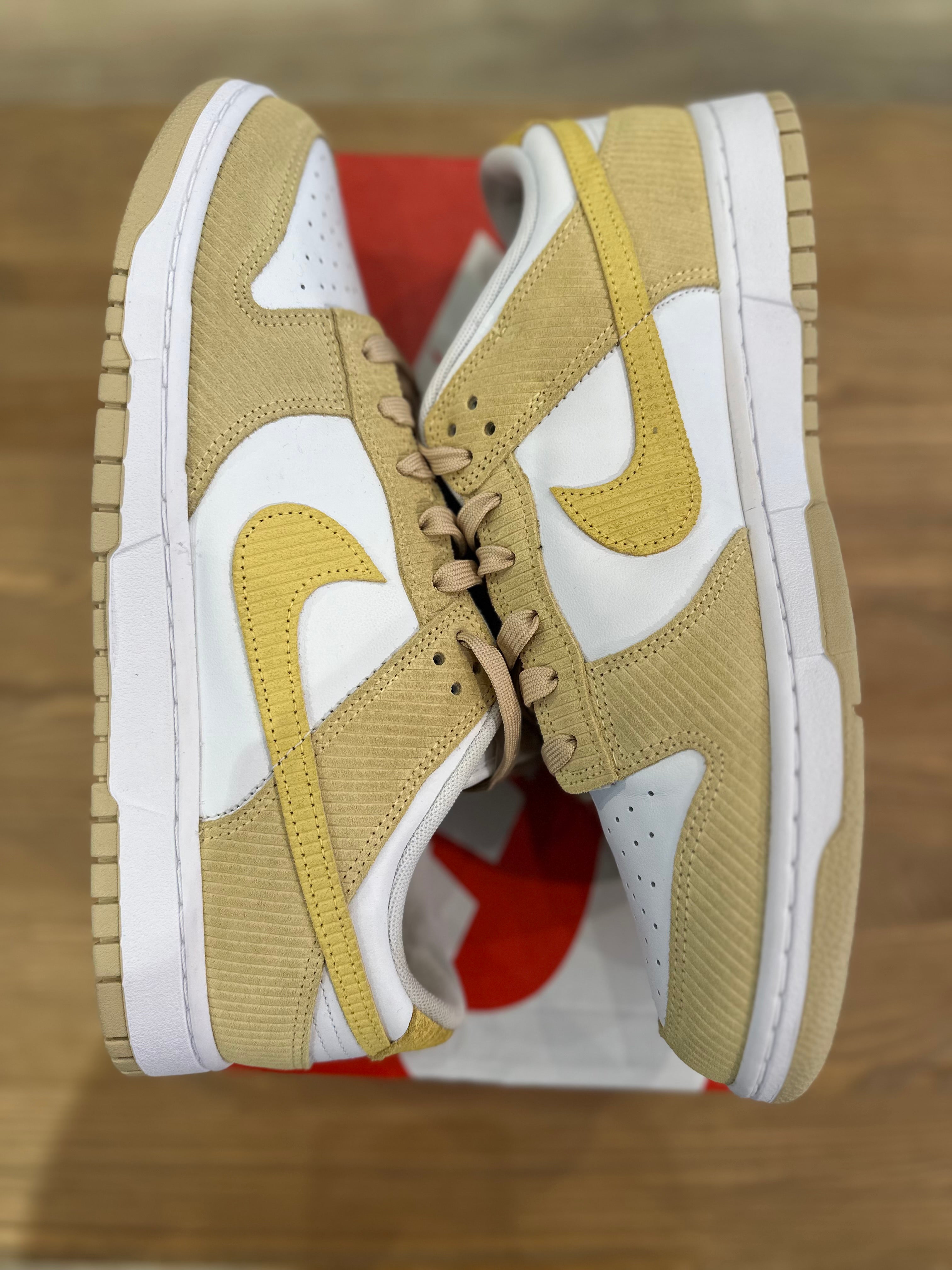 Nike dunk low alabaster corduroy ( taille 47,5 )