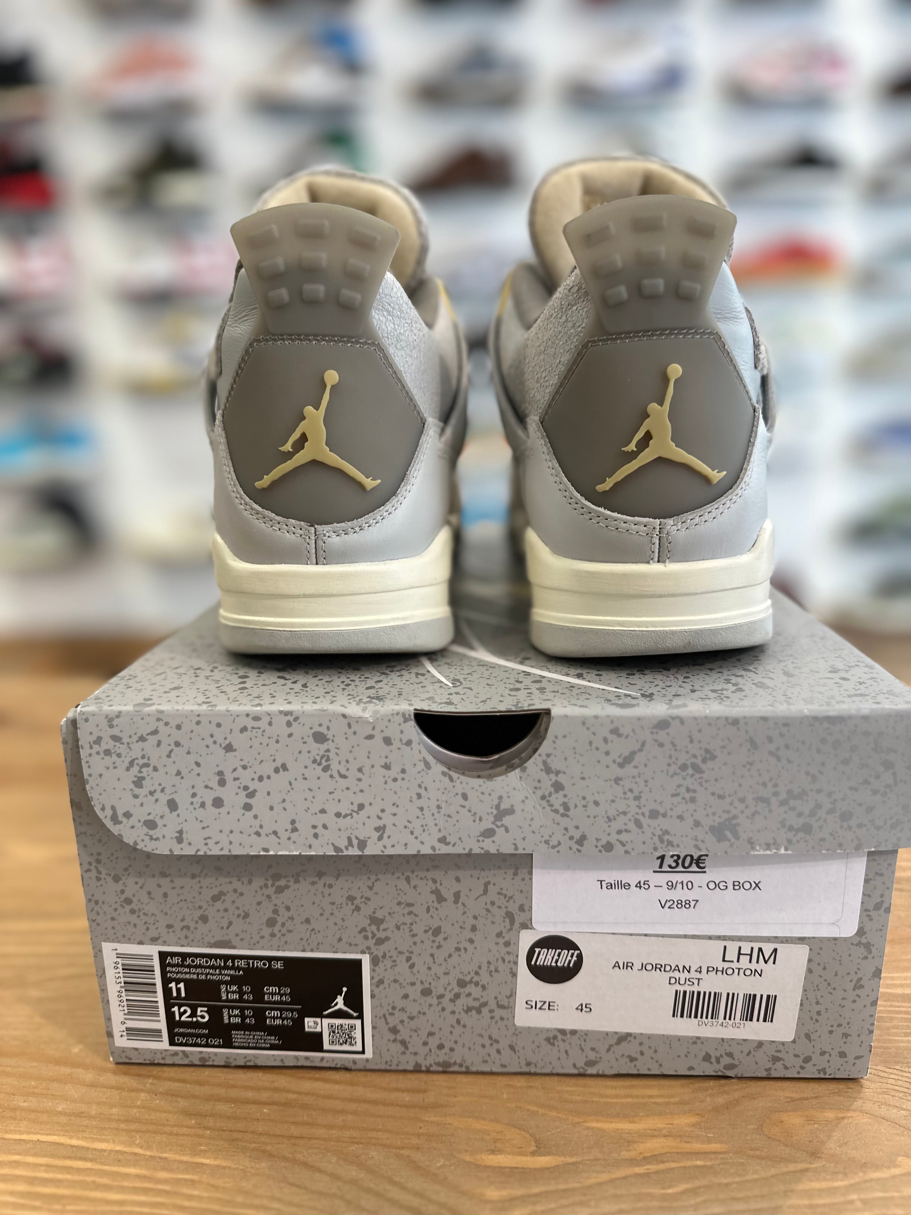 Nike Jordan 4 rétro photon dust ( taille 45 )
