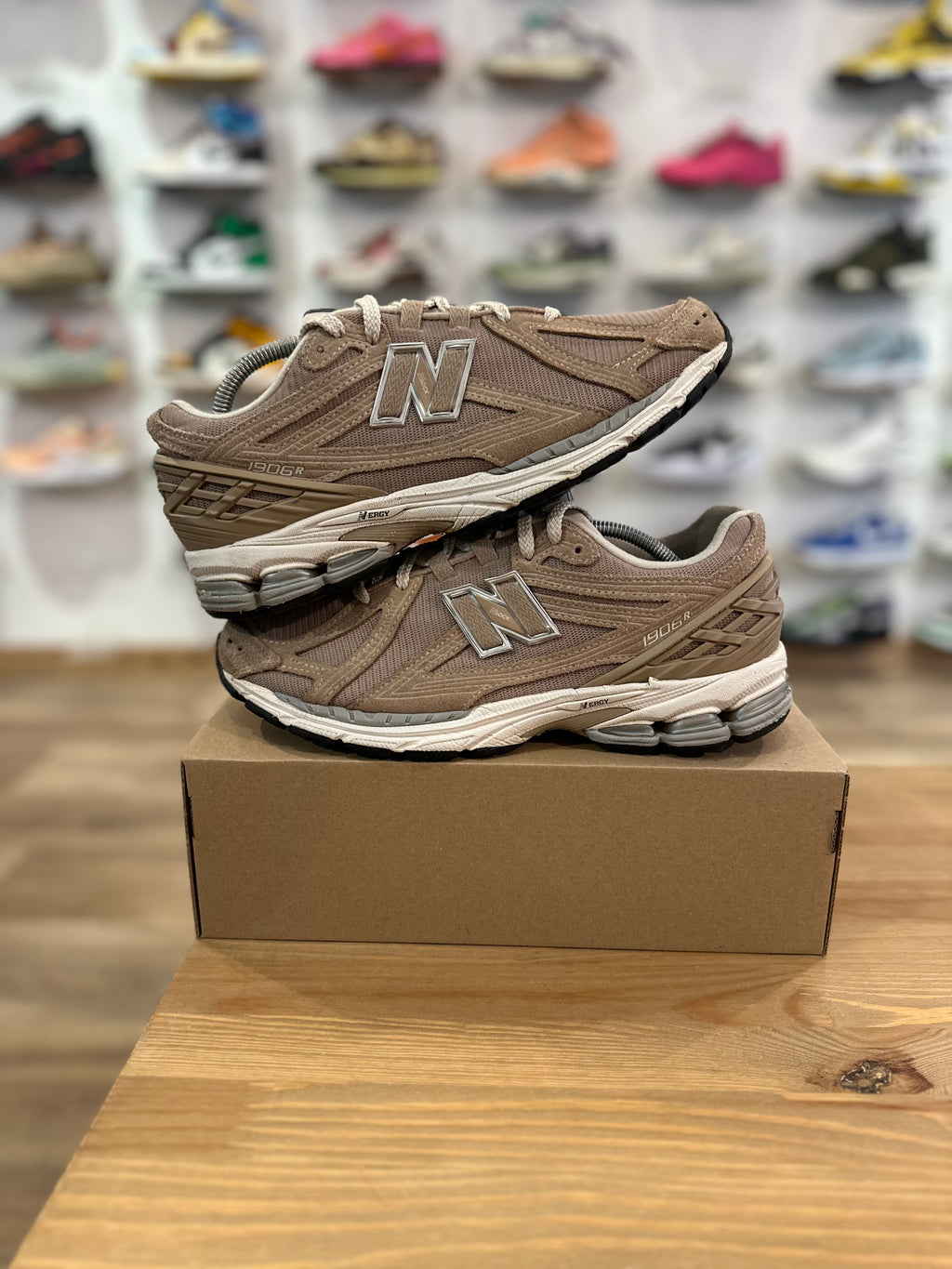 New balance 1906r mindful grey ( taille 42,5 )