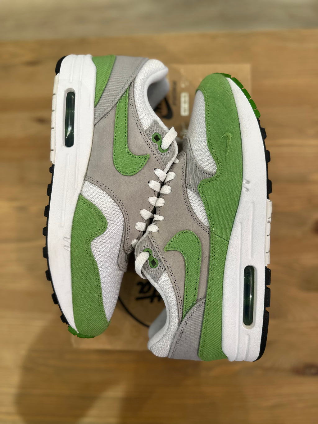 Nike air Max 1 Patta chlorophyll ( taille 42 )