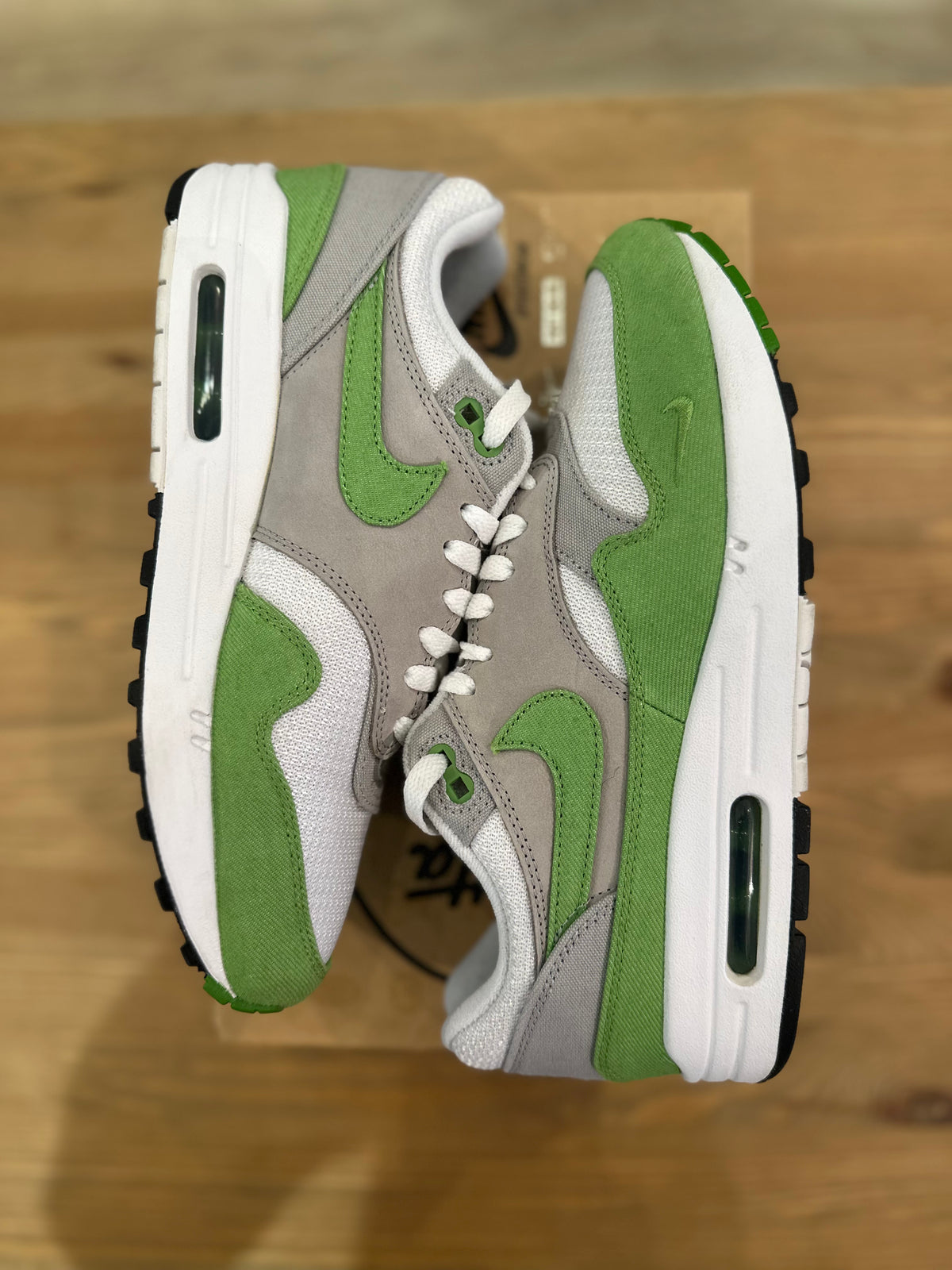 Nike air Max 1 Patta chlorophyll ( taille 42 )