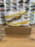 Nike Jordan 11 low yellow snakeskin ( taille 41 )