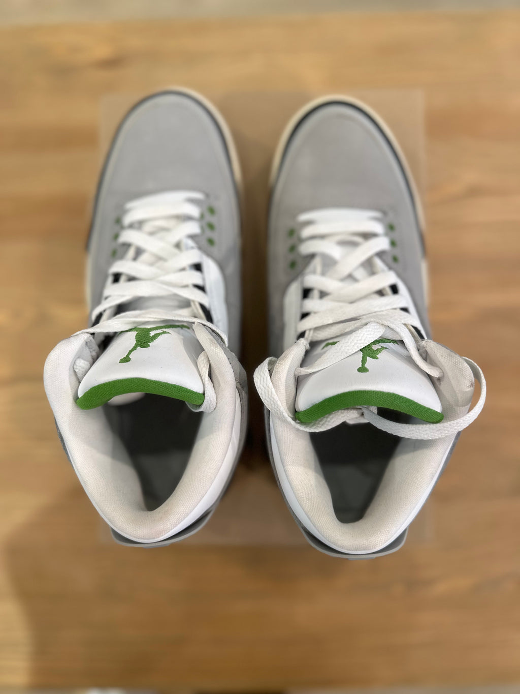 Nike Jordan 3 rétro chlorophyll ( taille 40 )
