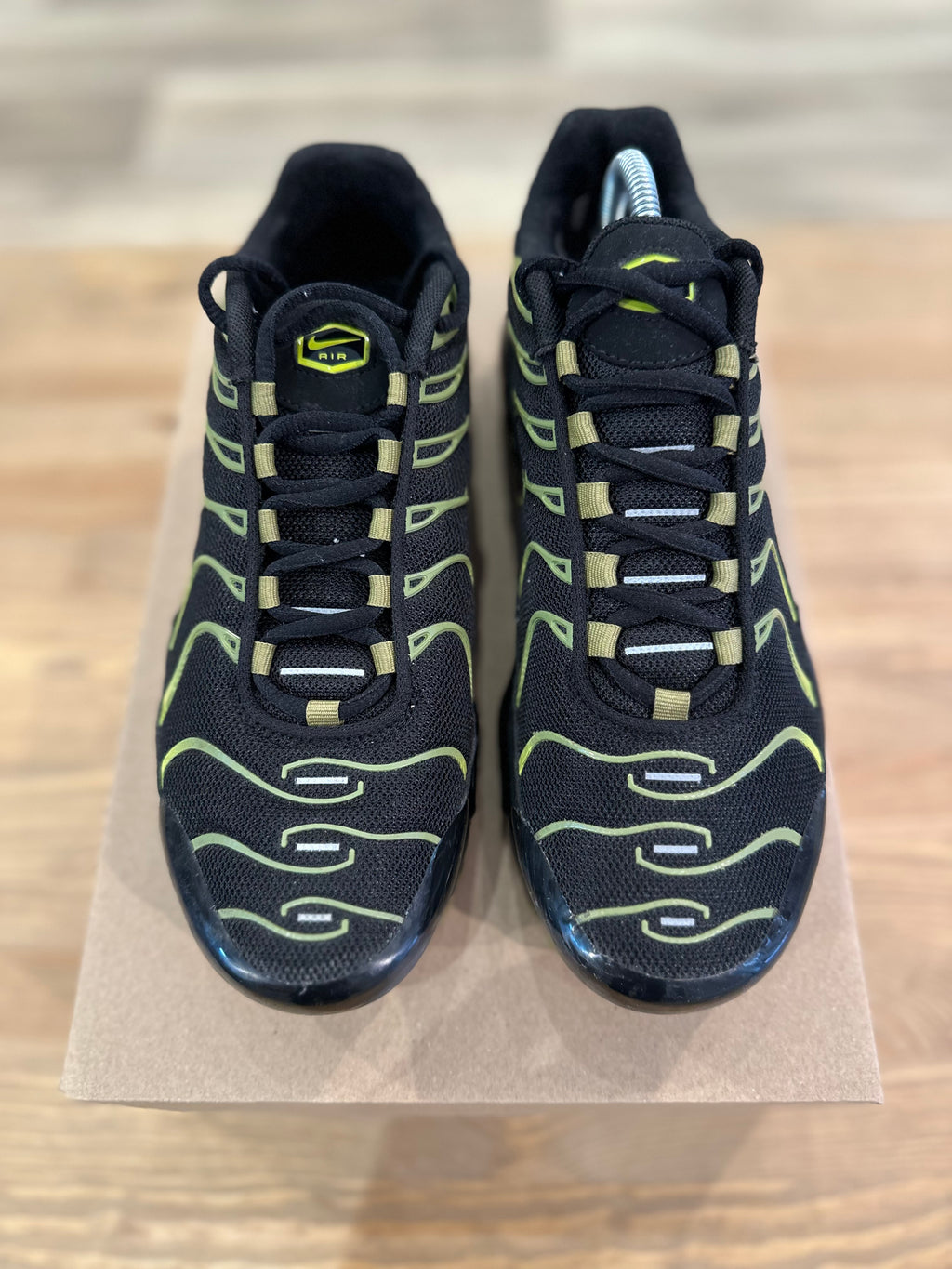 Nike air Max plus cyber ( taille 37,5 )