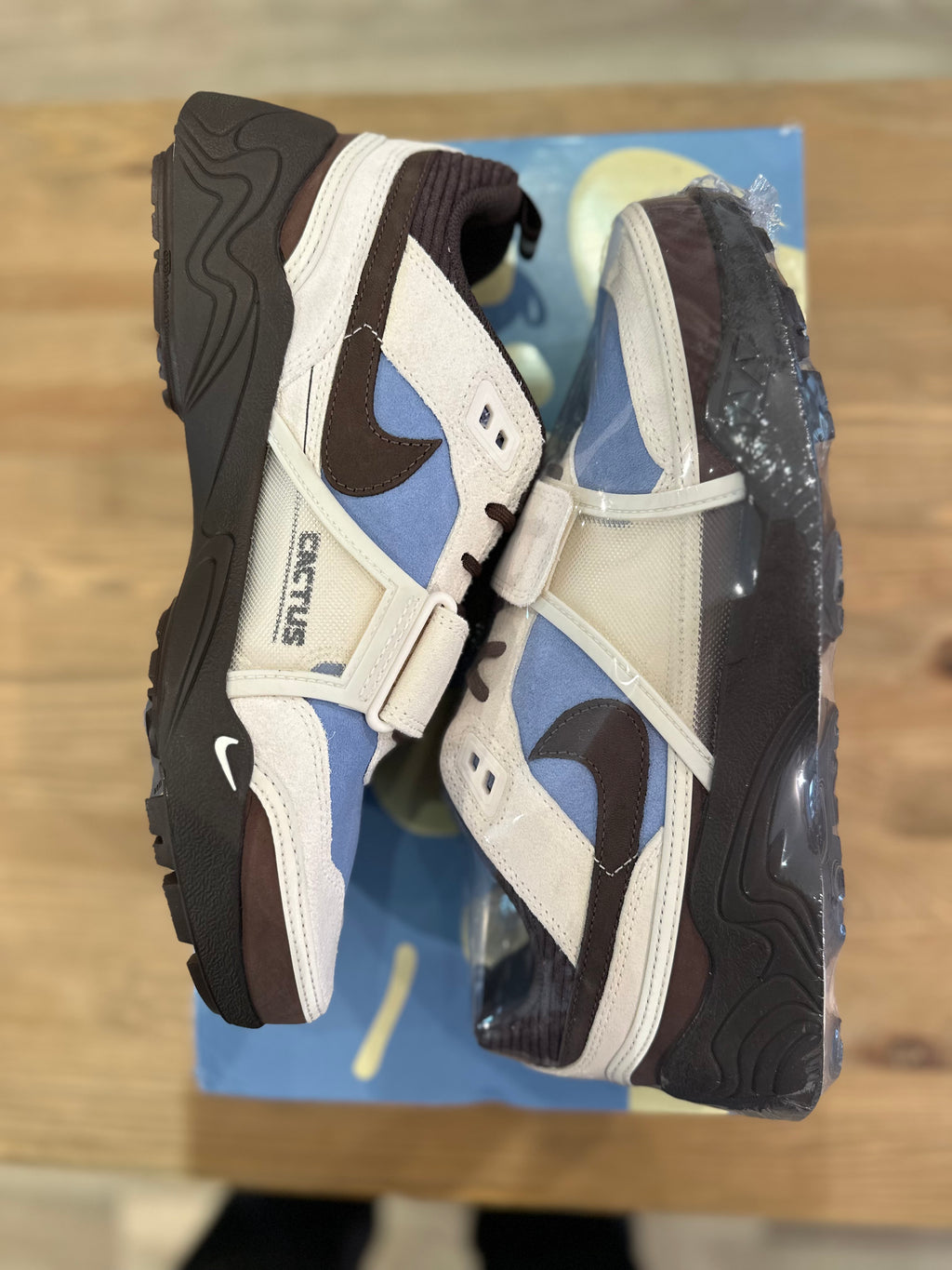 Nike zoom field jaxx Travis Scott ( taille 44 )