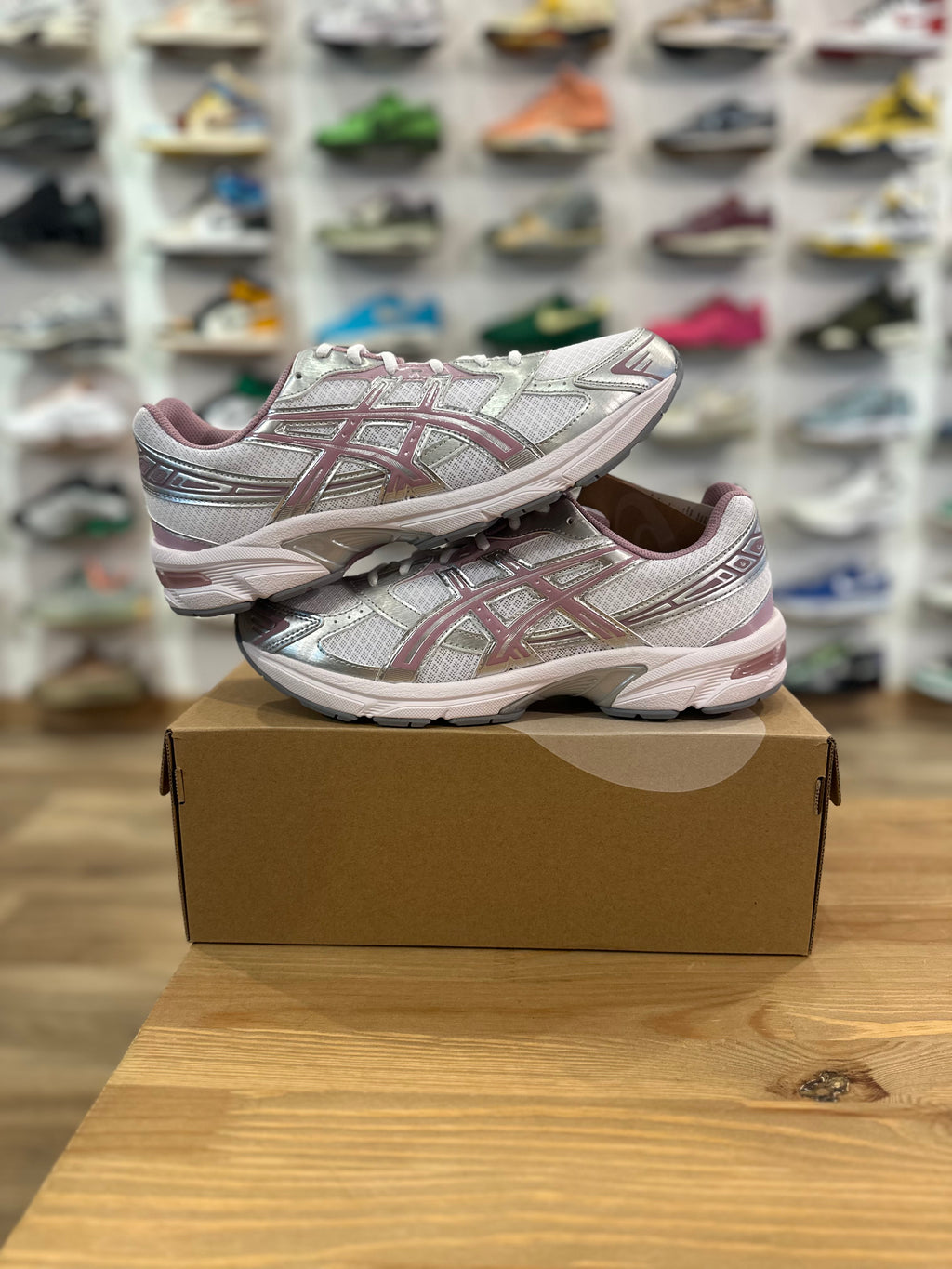 Asics gel 1130 white taro purple ( taille 44,5 )
