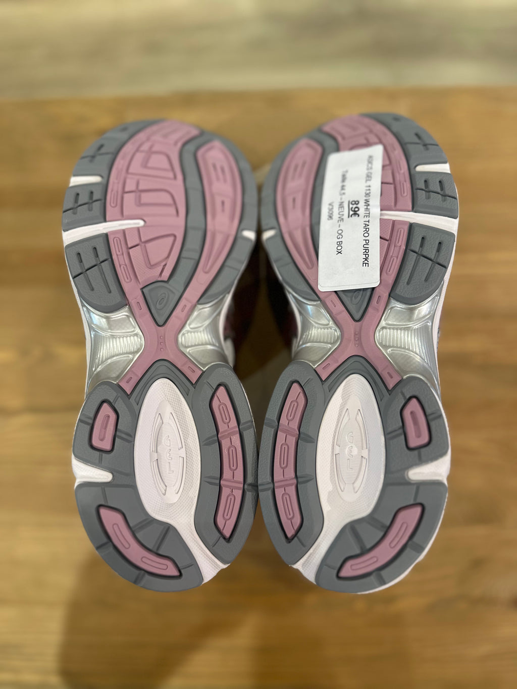 Asics gel 1130 white taro purple ( taille 44,5 )