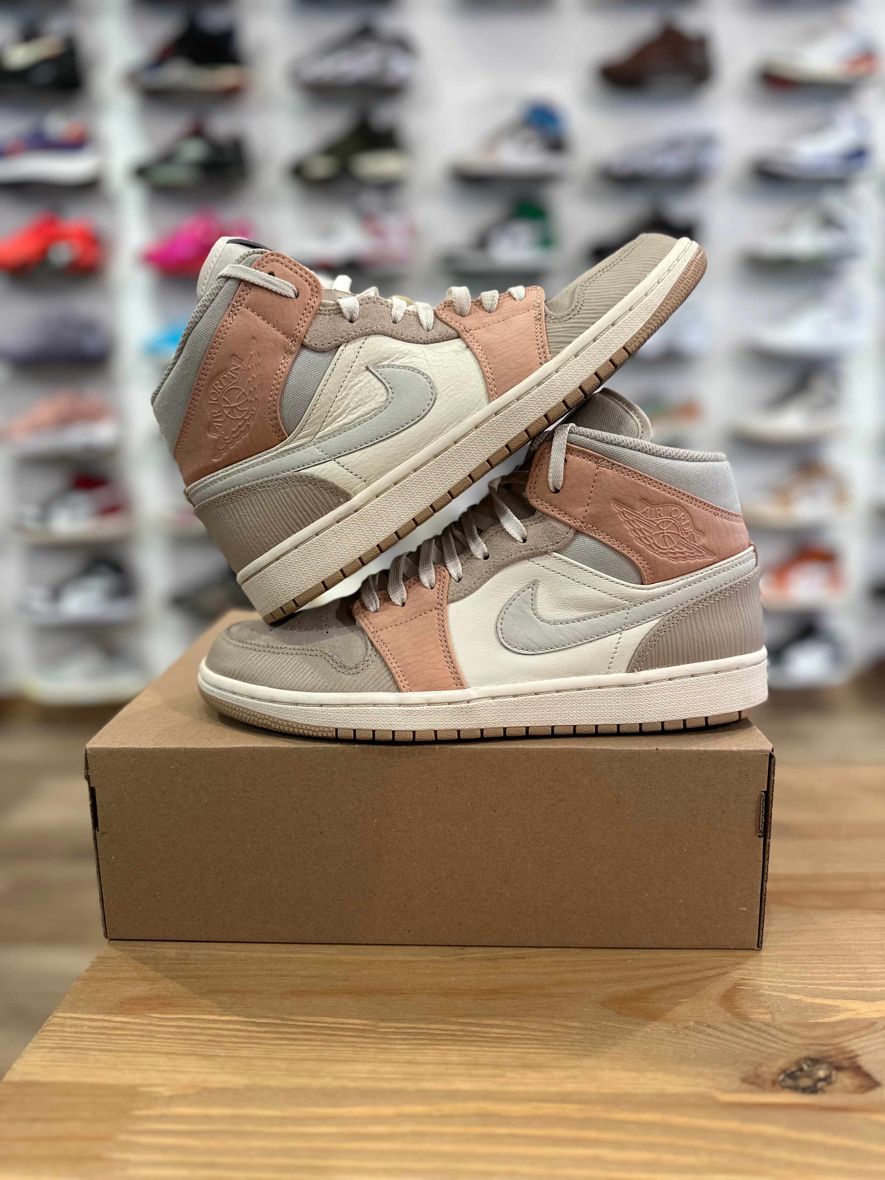 Nike Jordan 1 mid milan ( taille 42,5 )
