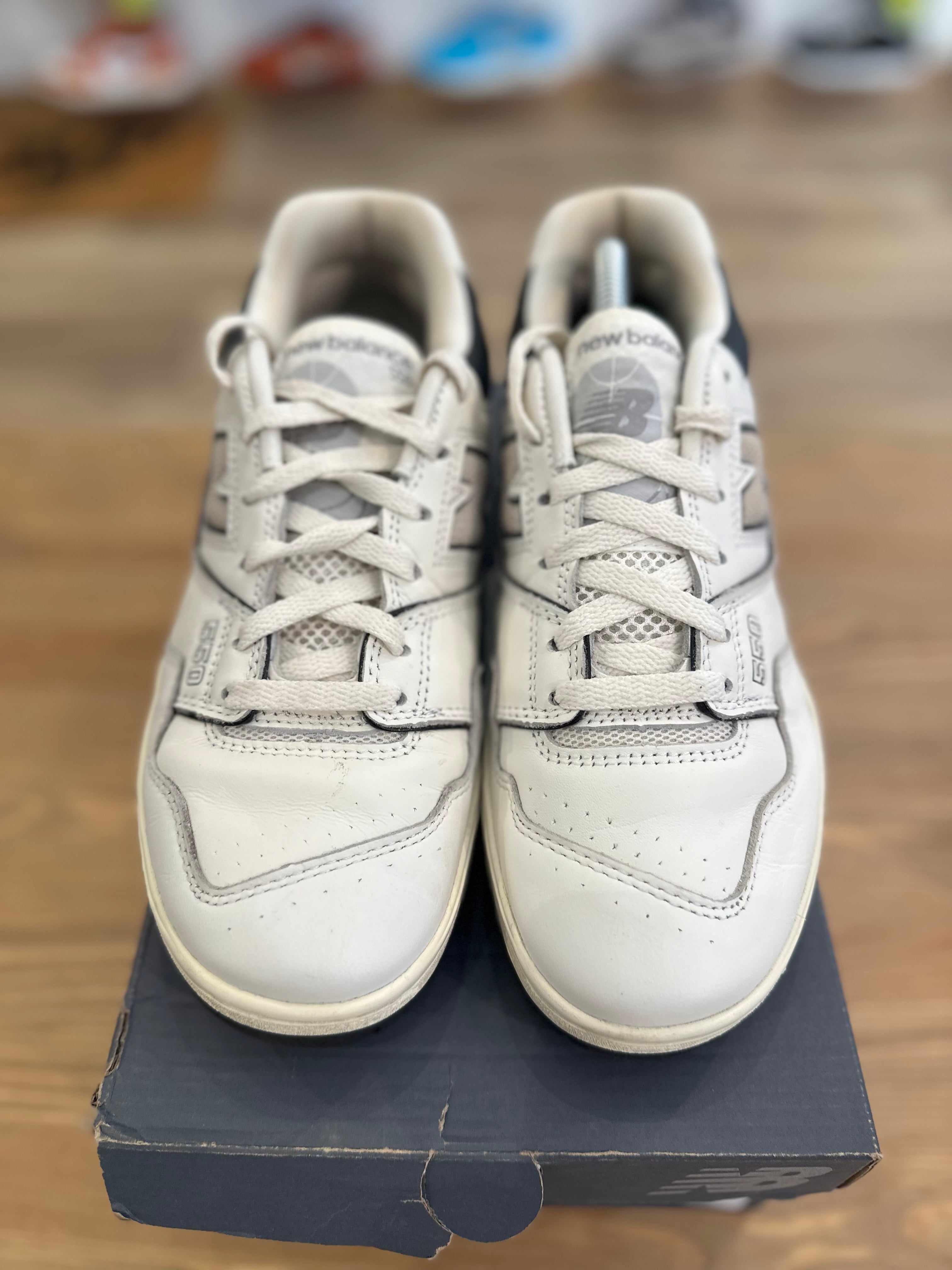 New balance 550 White black ( taille 40,5 )