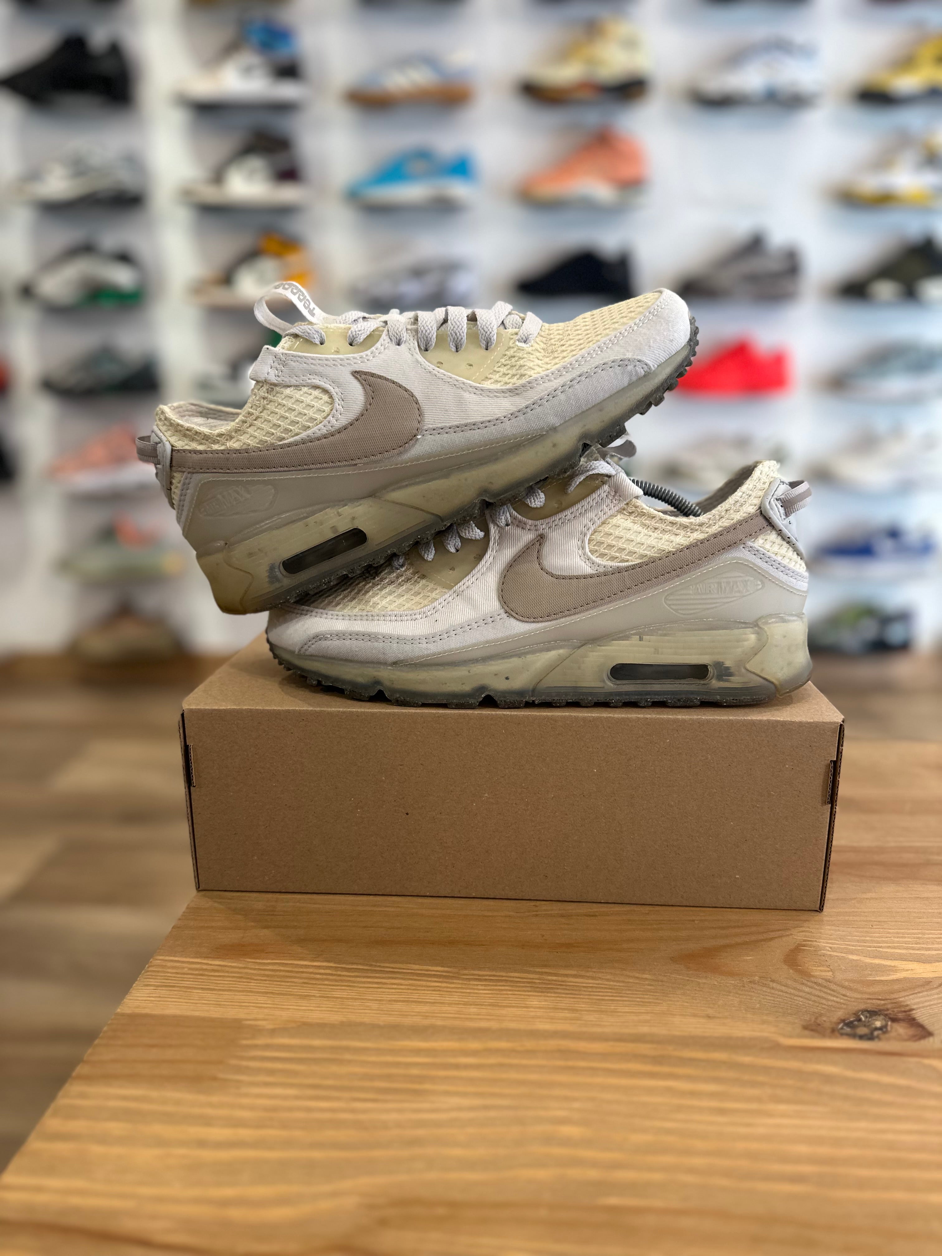 Nike air Max 90 terrascape white ( taille 41 )