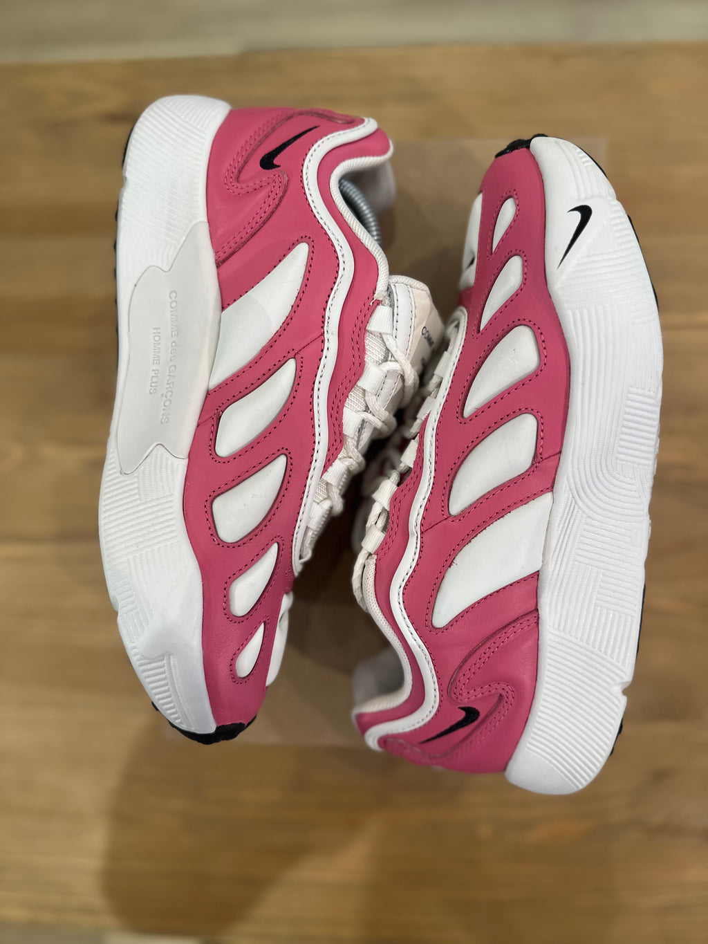 Nike sense 96 comme des garçons ( taille 40,5 )