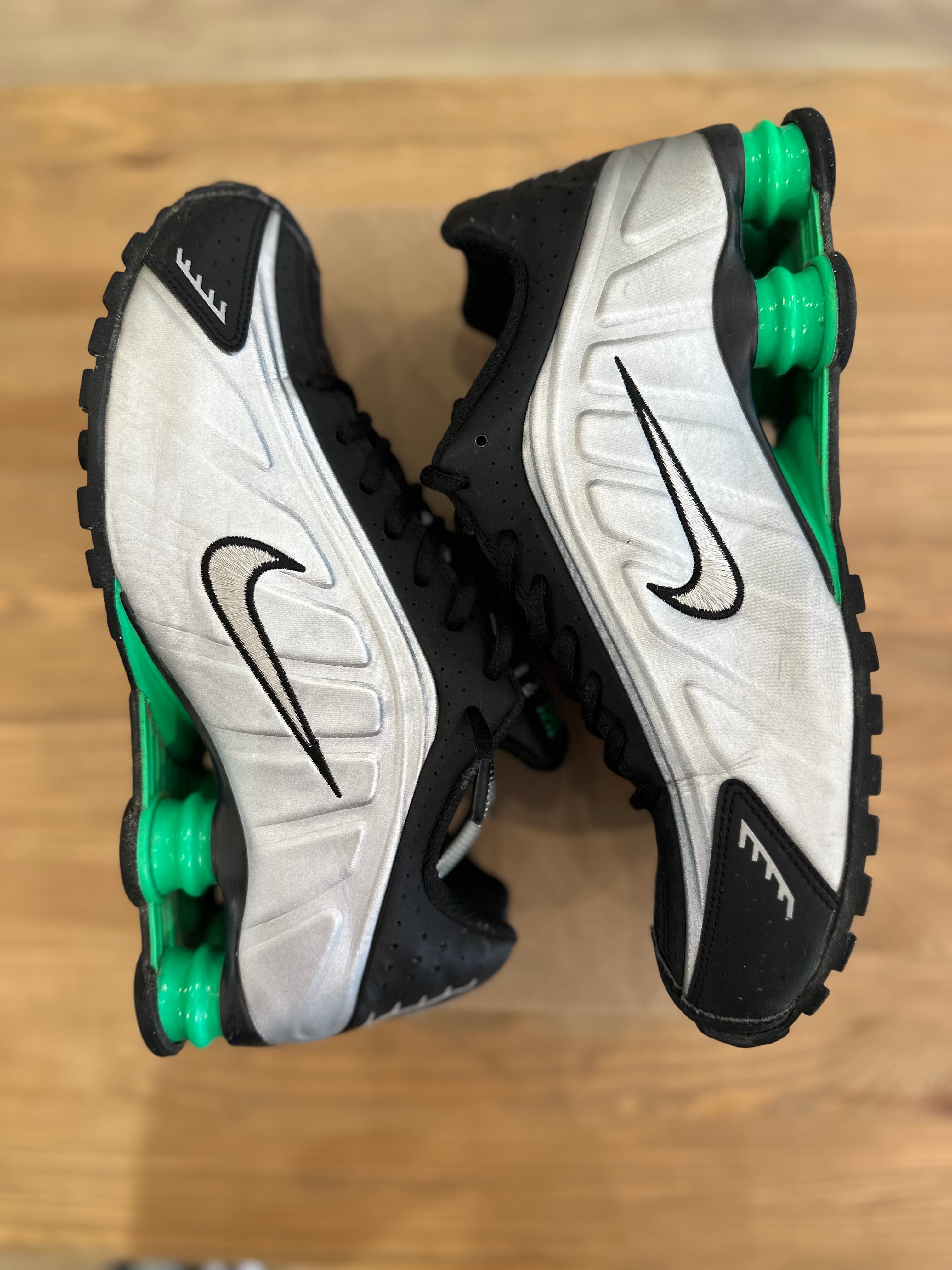 Nike shox r4 metallic Silver Green ( taille 42,5 )