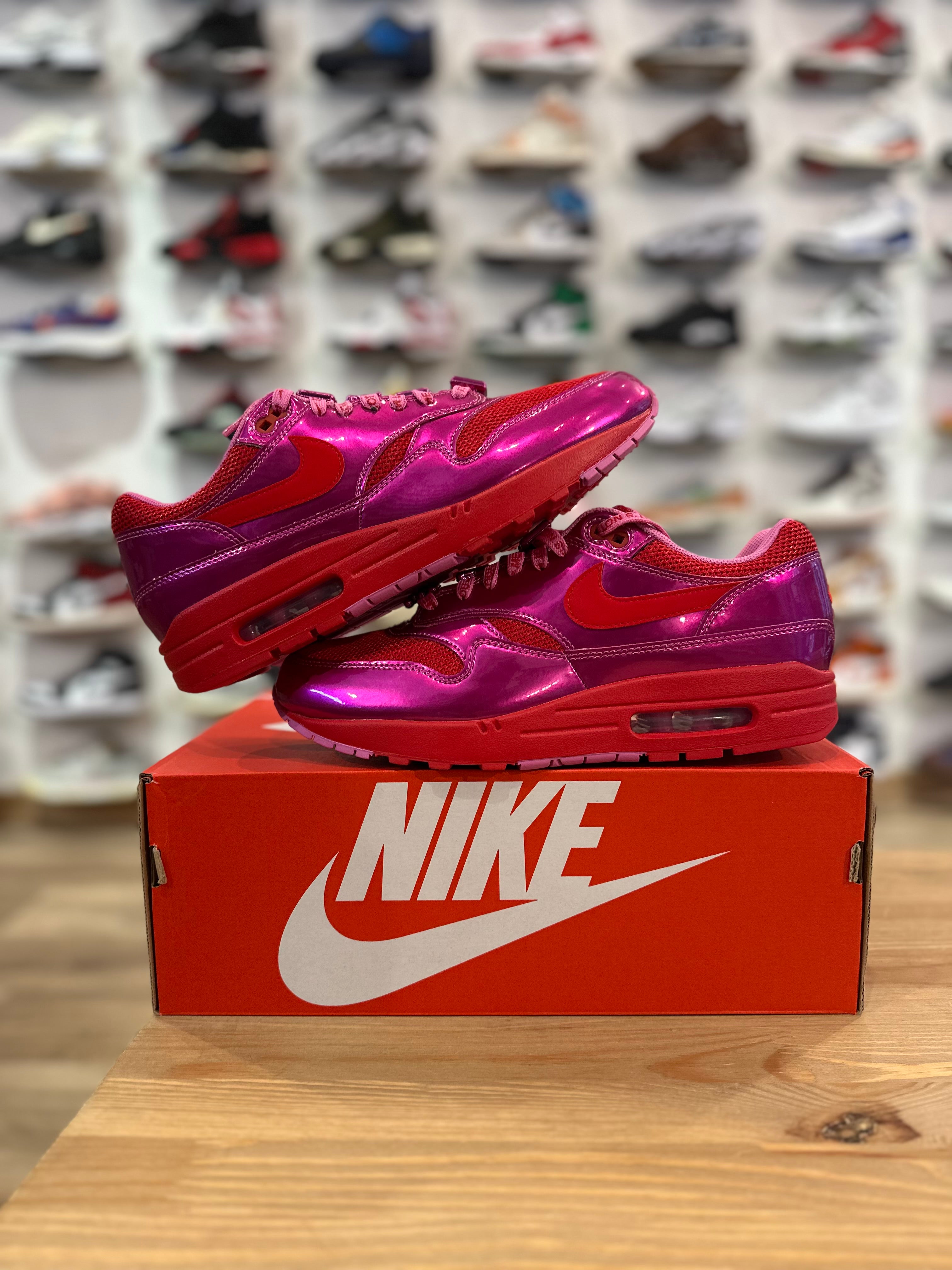 Nike air Max 1 valentines day ( taille 43 )