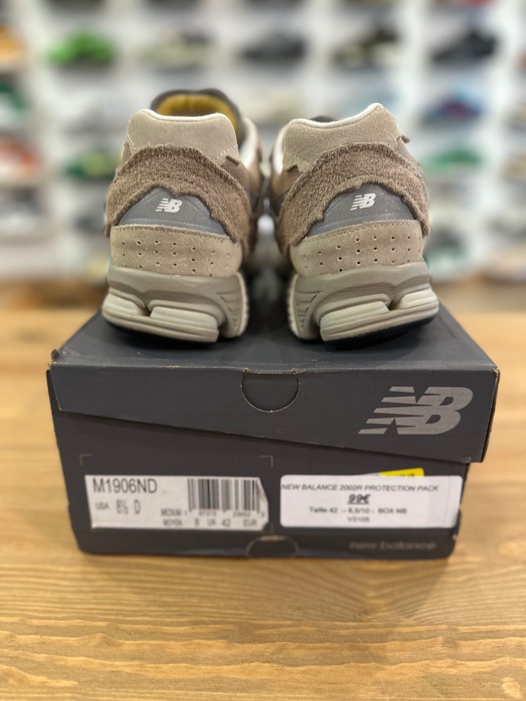 New balance 2002R protection pack driftwood ( taille 42 )