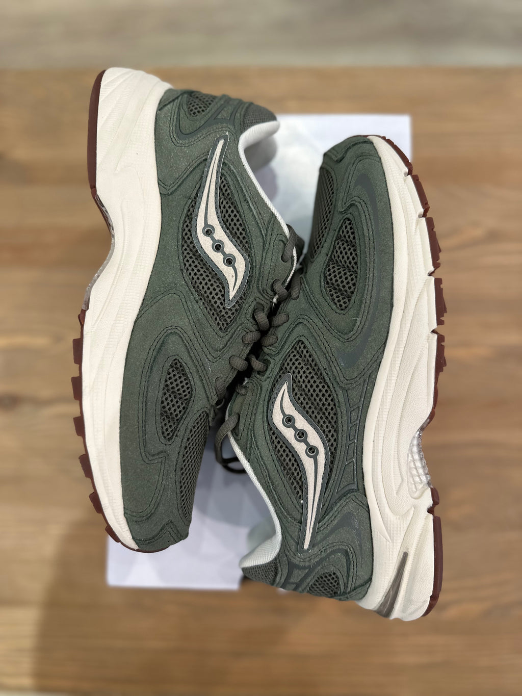 Saucony grid jazz 9 olive ( taille 40,5 )