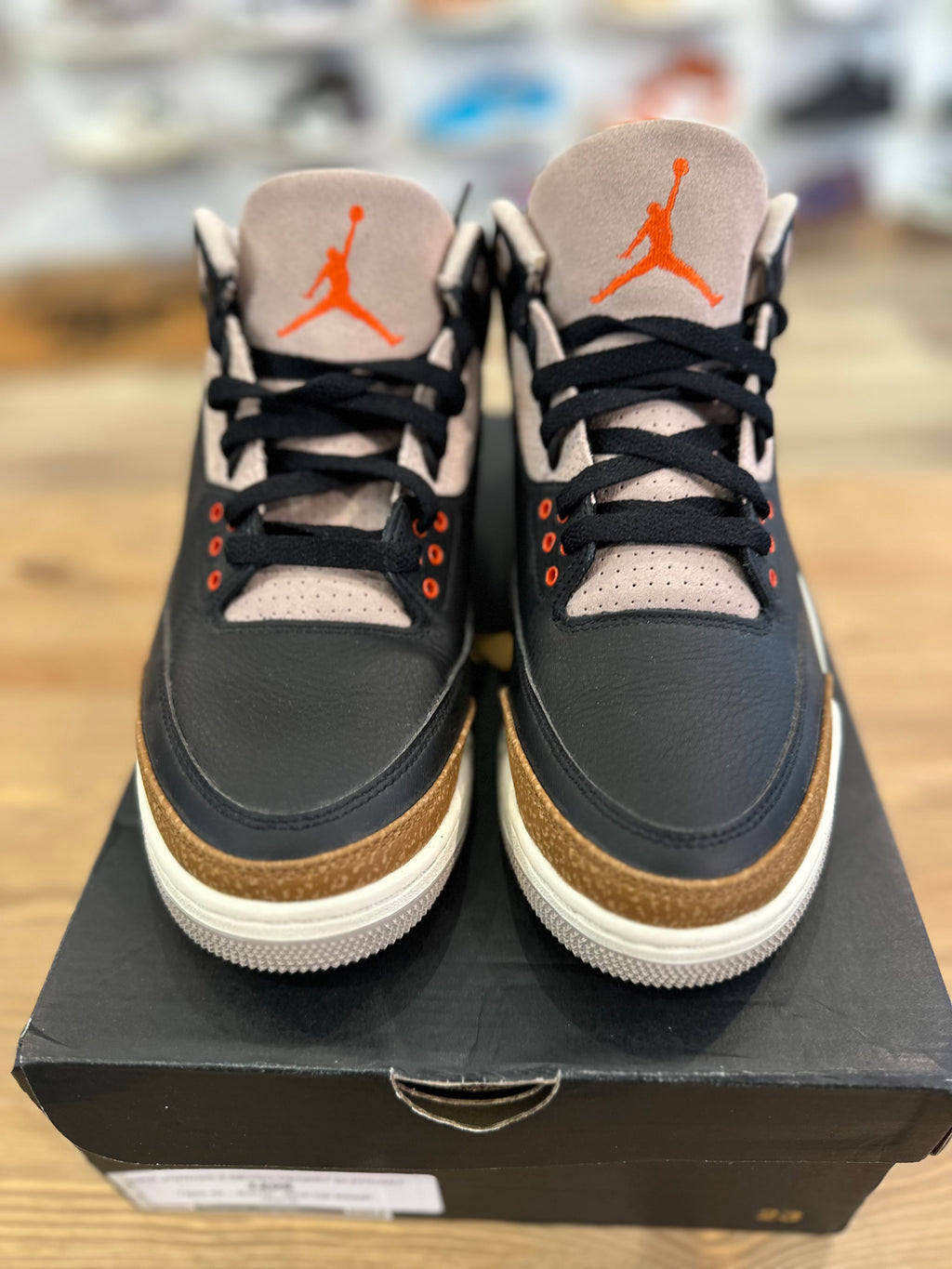 Nike Jordan 3 rétro désert éléphant ( taille 44 )