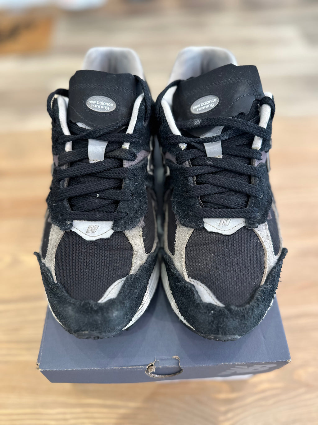 New balance 2002r protection pack black grey ( taille 40 )