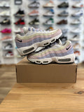 Nike air Max 95 ghost pastel ( taille 38,5 )