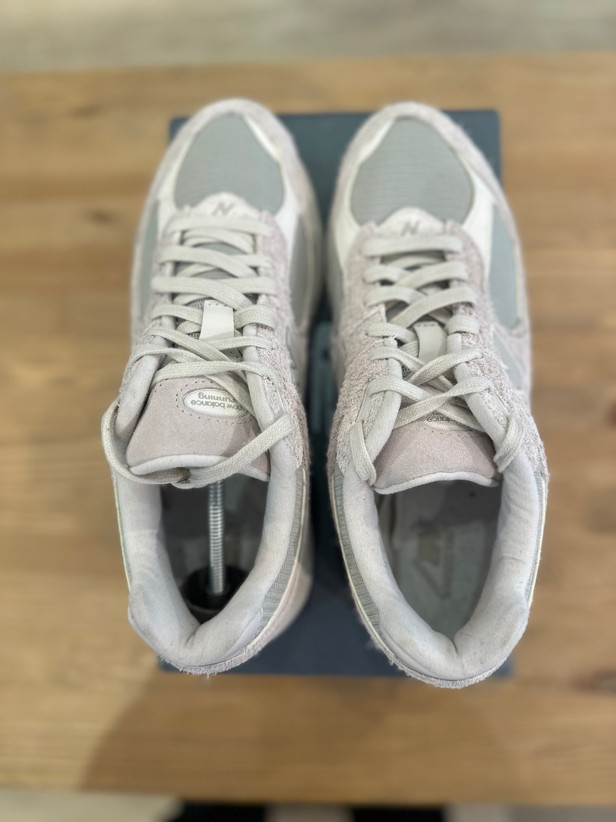 New balance 2002r khaki grey ( taille 43 )
