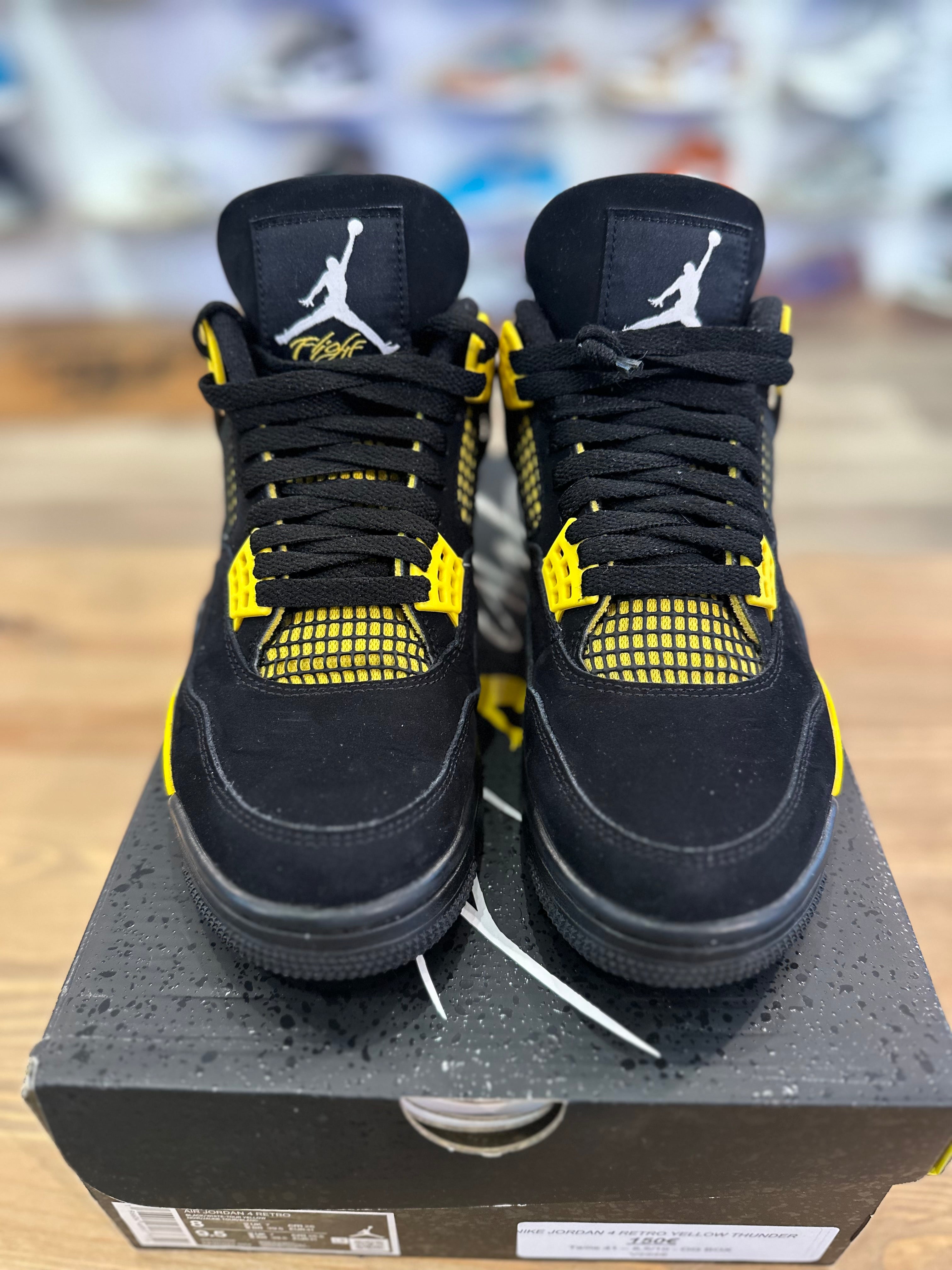 Nike Jordan 4 rétro yellow thunder ( taille 41 )