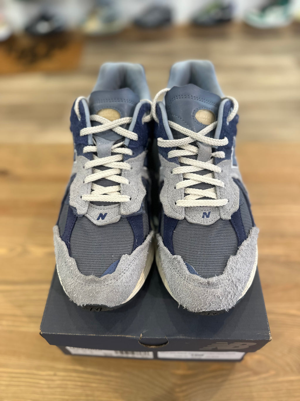 New balance 2002r protection pack light artic grey ( taille 45 )