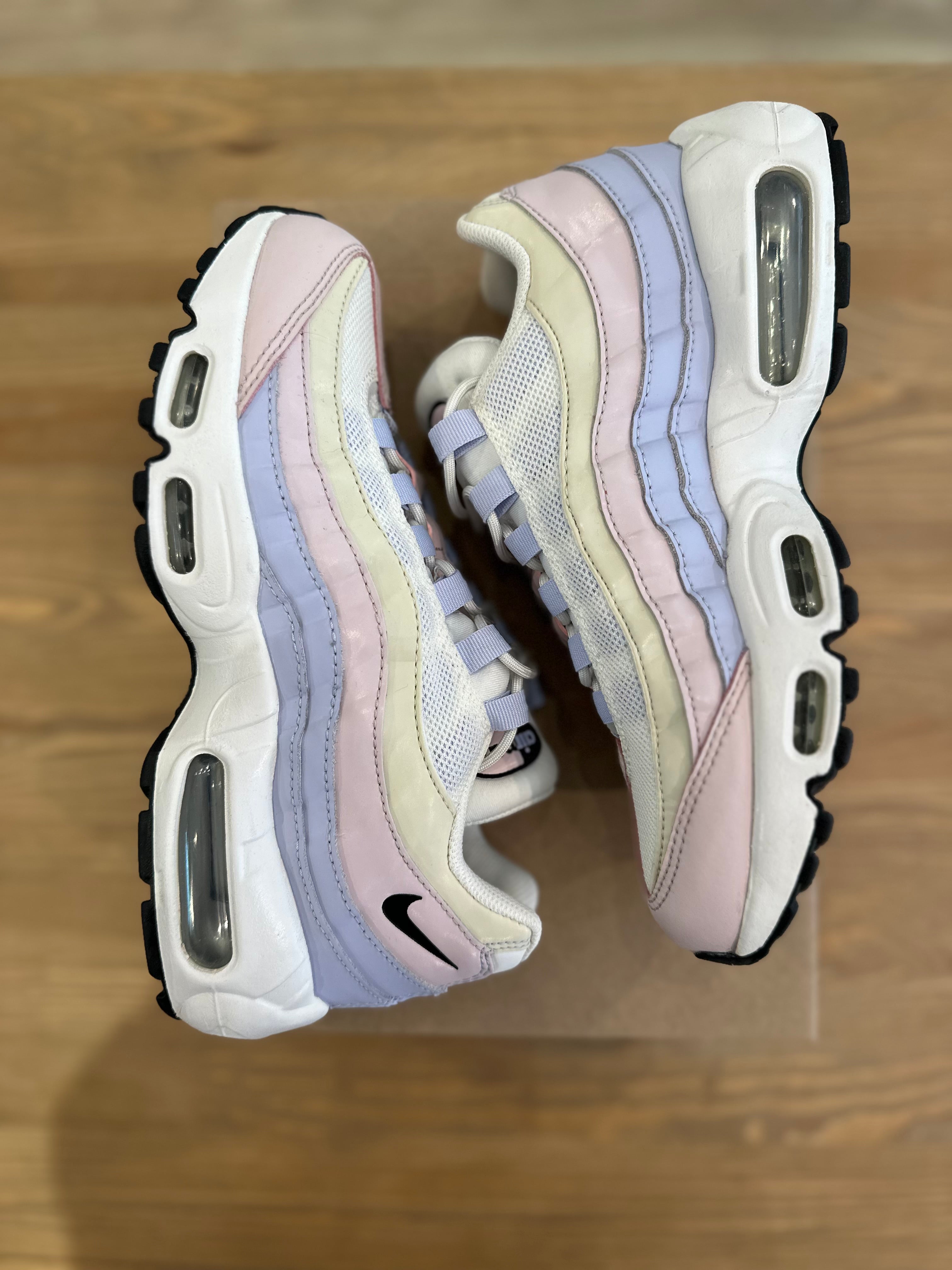 Nike air Max 95 ghost pastel ( taille 38,5 )