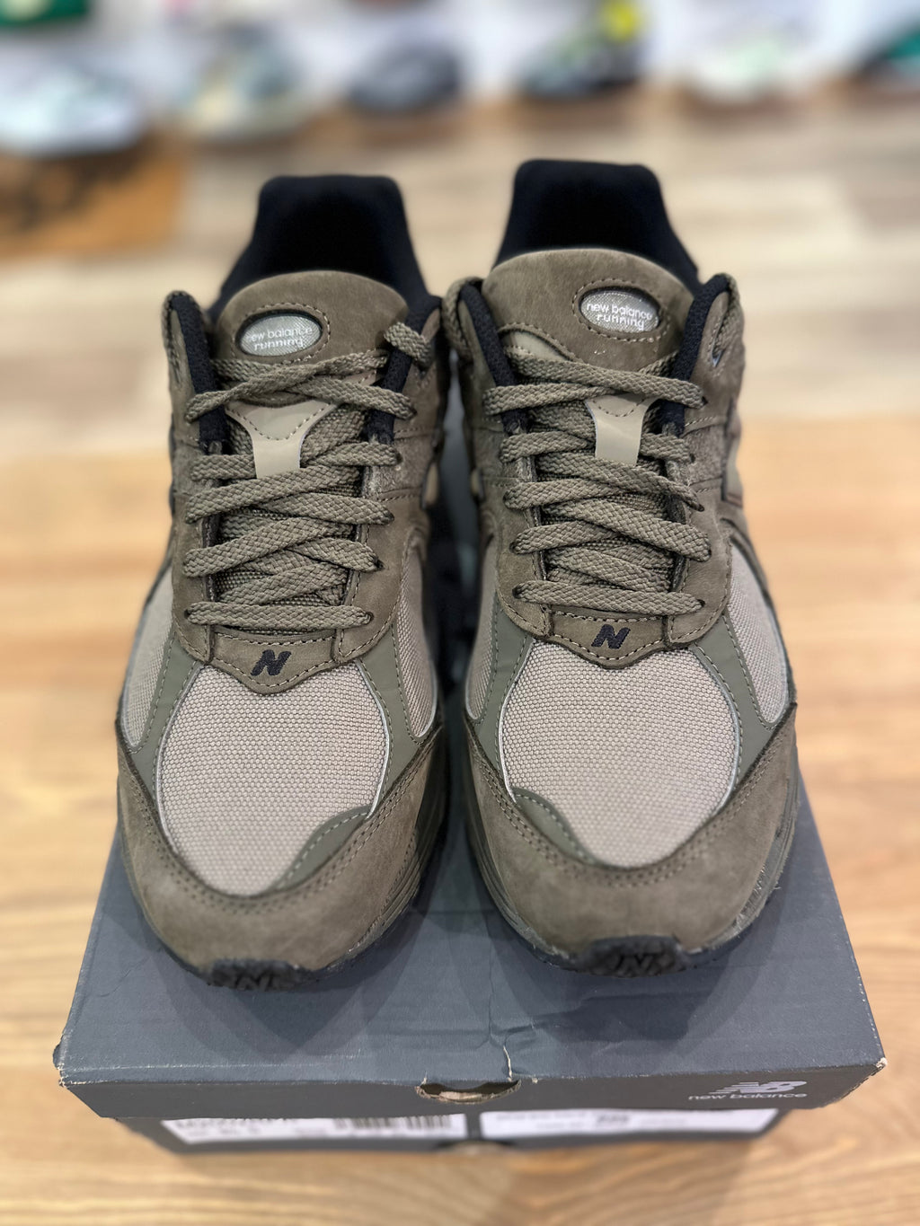 New balance 2002r cordura dark camo ( taille 43 )