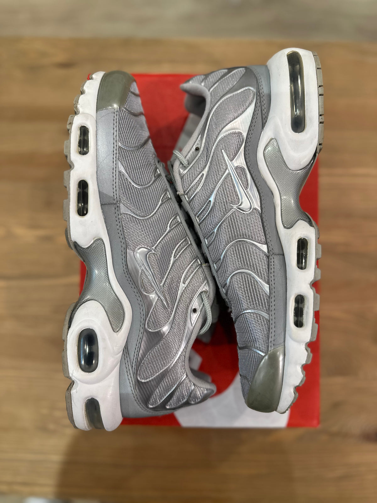 Nike air Max plus metallic Silver ( taille 43 )