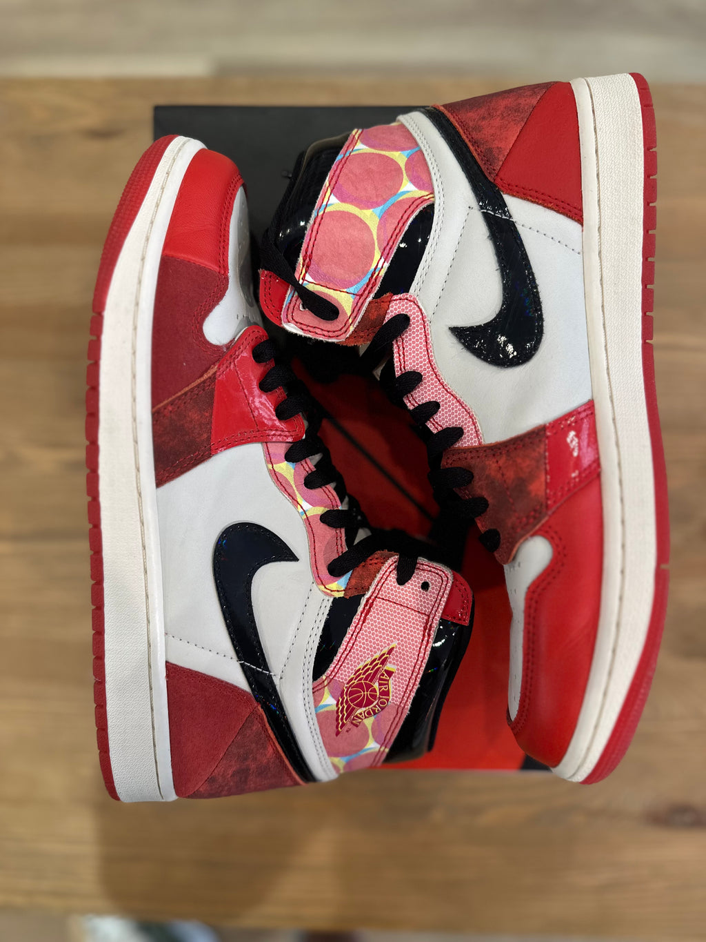 Nike Jordan 1 high spider man across ( taille 44,5 )