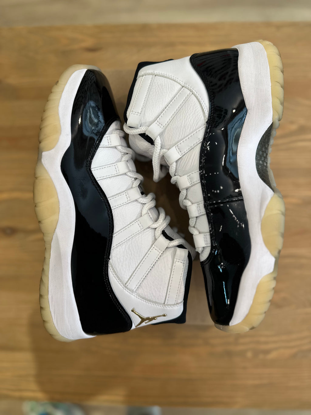 Nike Jordan 11 rétro gratitude ( taille 42,5 )