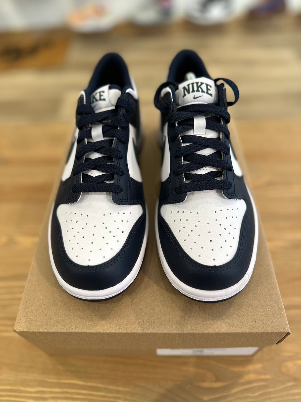 Nike dunk low obsidian ( taille 39 )