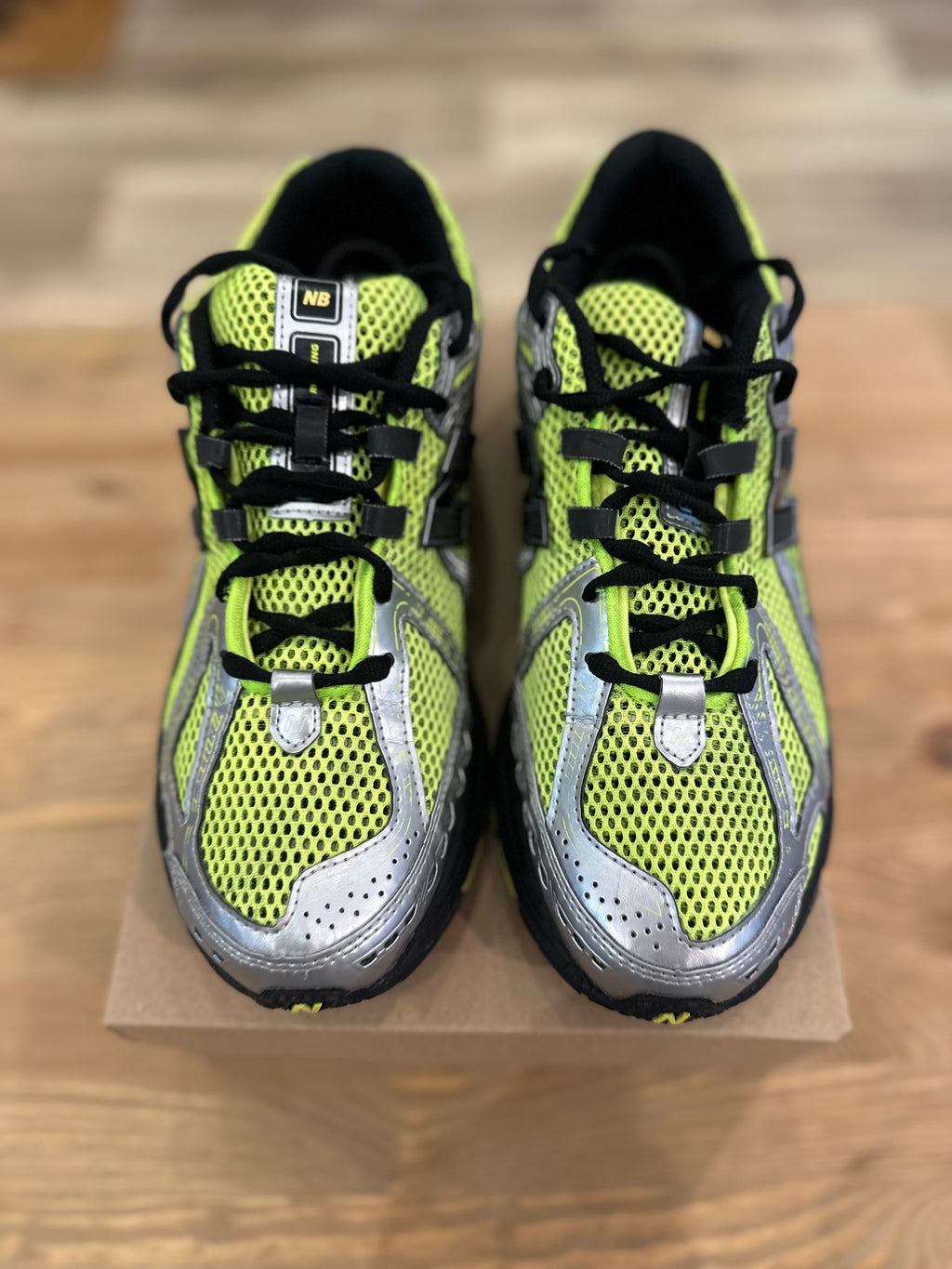 New balance 1906r volt ( taille 43 )
