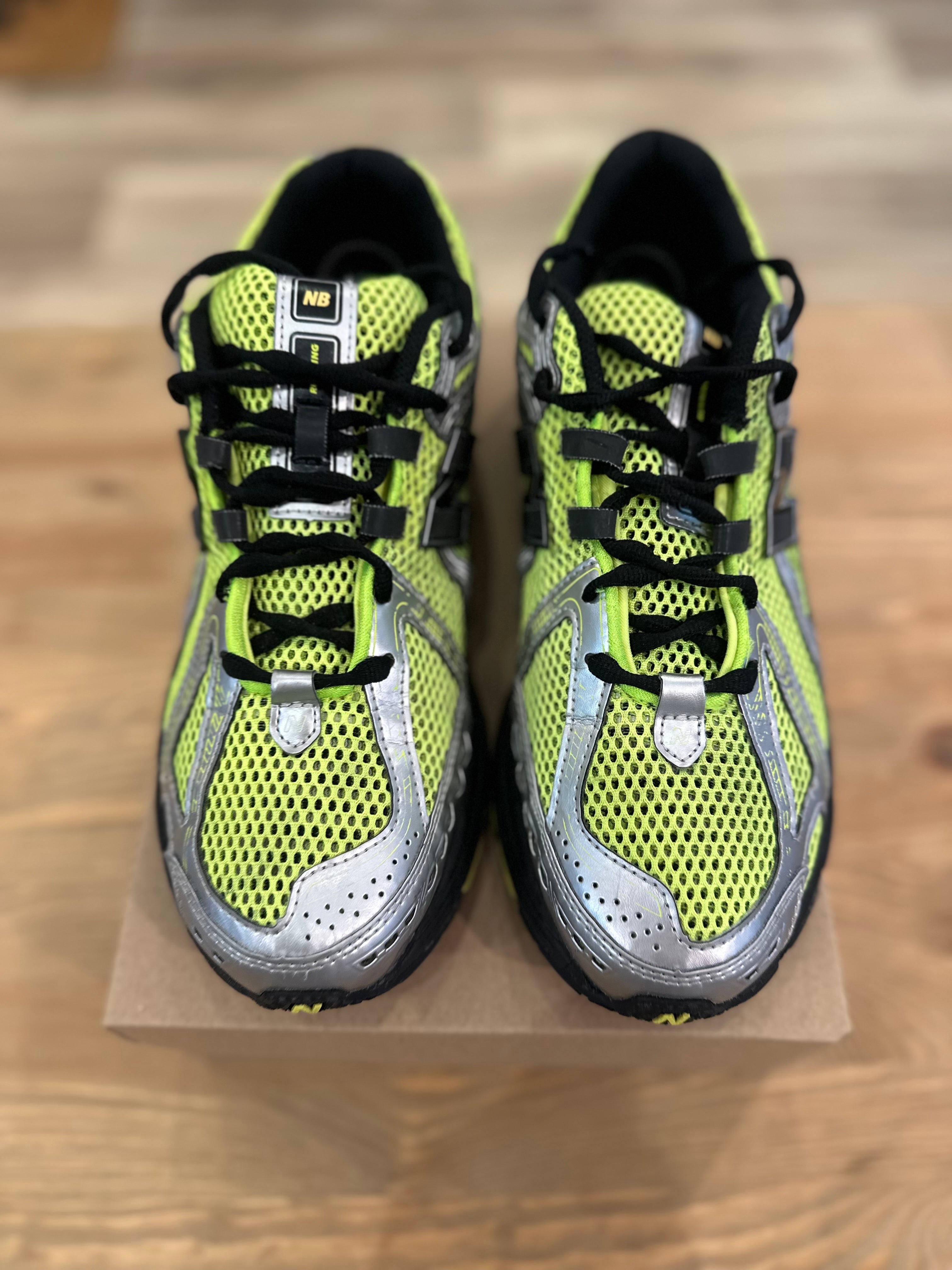 New balance 1906r volt ( taille 43 )